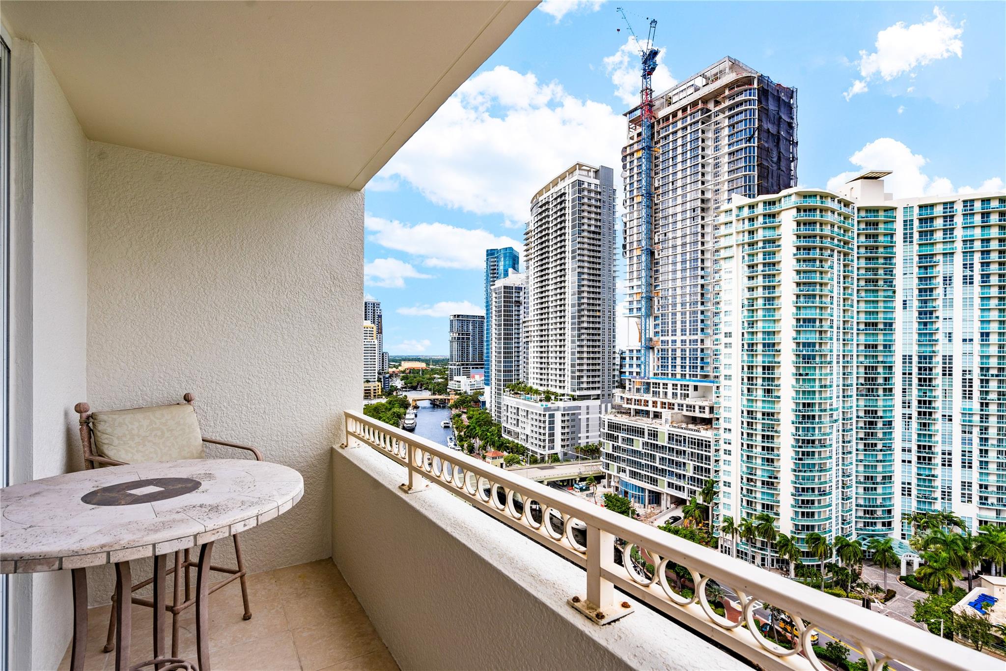 511 SE 5th Ave 1804