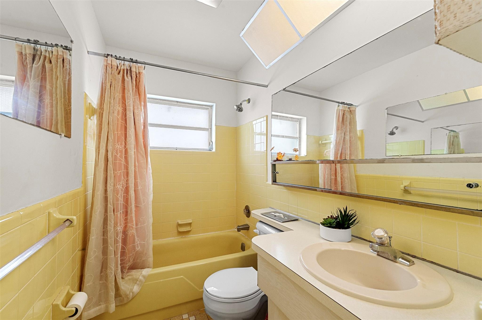 MAINLANDS OF TAMARAC LAKES - Residential