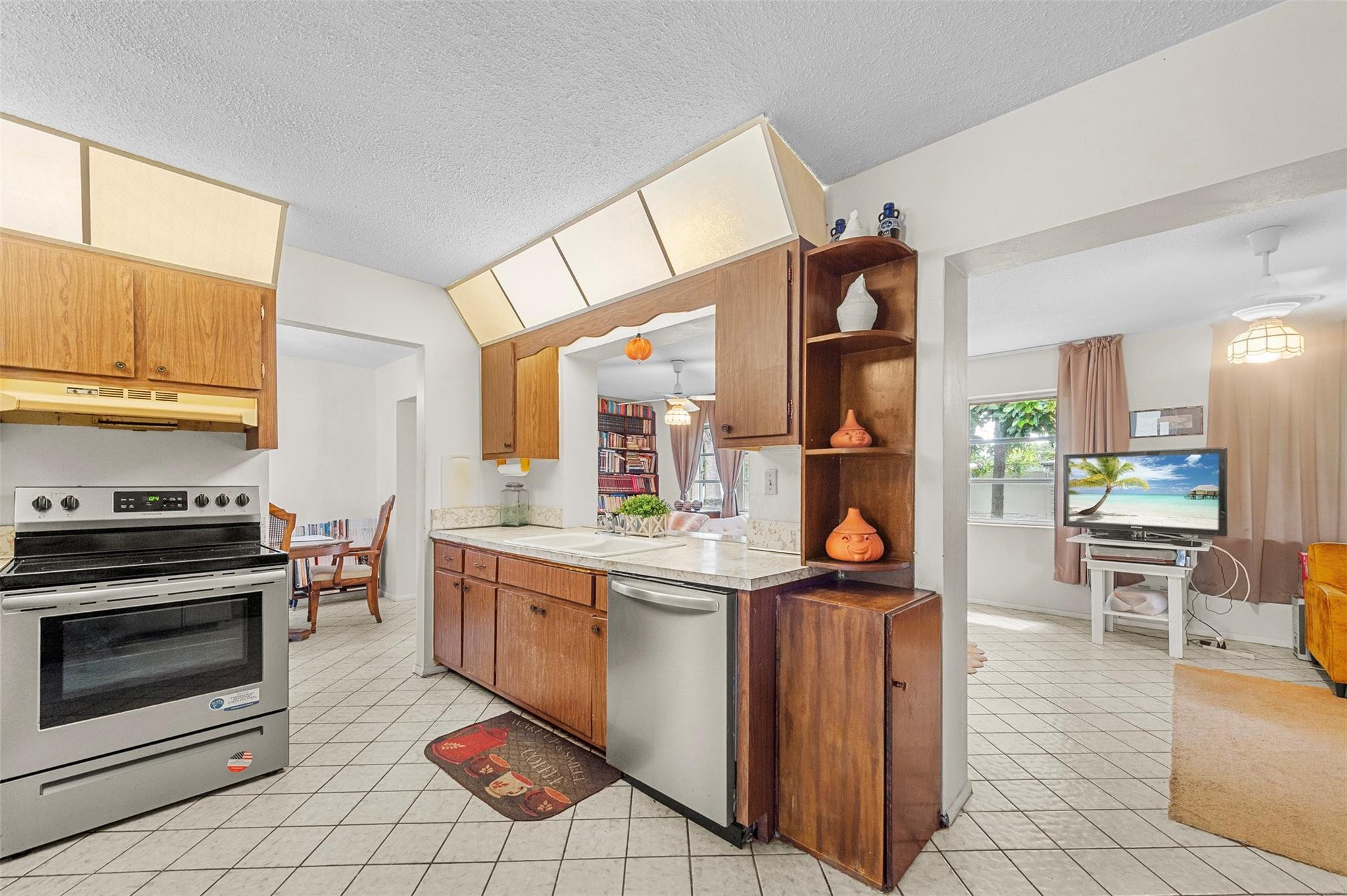 MAINLANDS OF TAMARAC LAKES - Residential