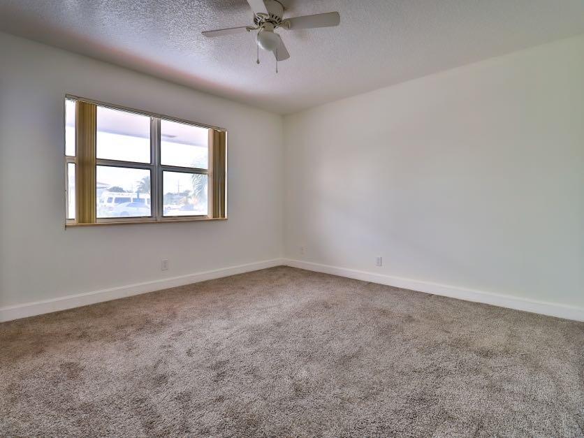 NORTH LAKE WORTH - Residential Income