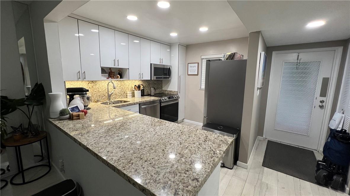 Sands Point - Residential