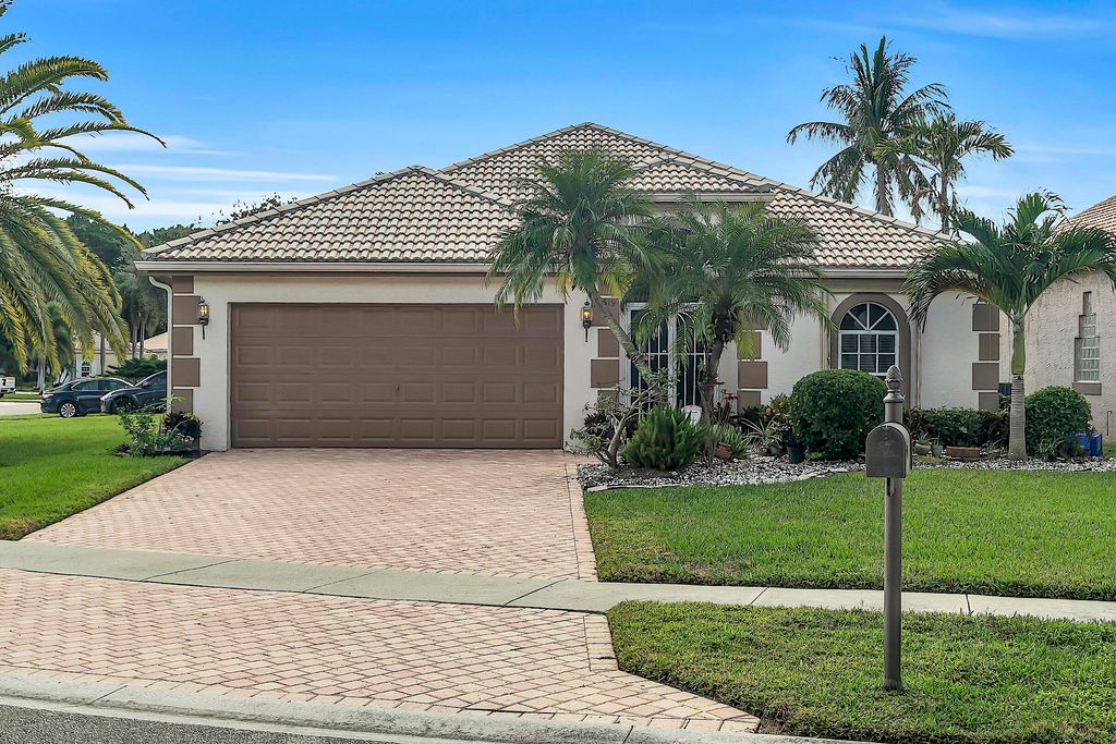 Photo of 7519 Eagle Point Drive, Delray Beach, FL 33446 (MLS # R11158975)