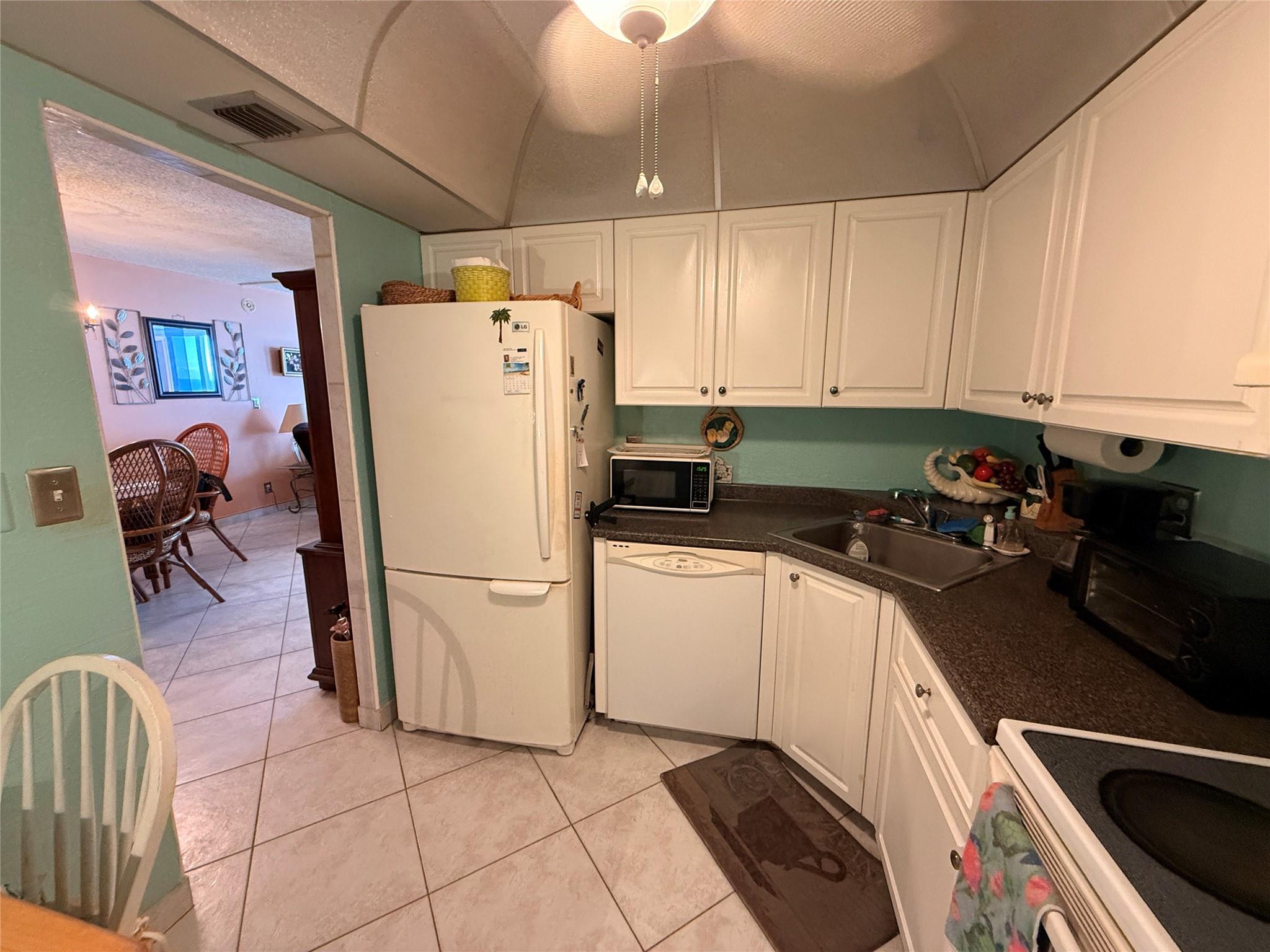 Pompano Beach Club North - Residential