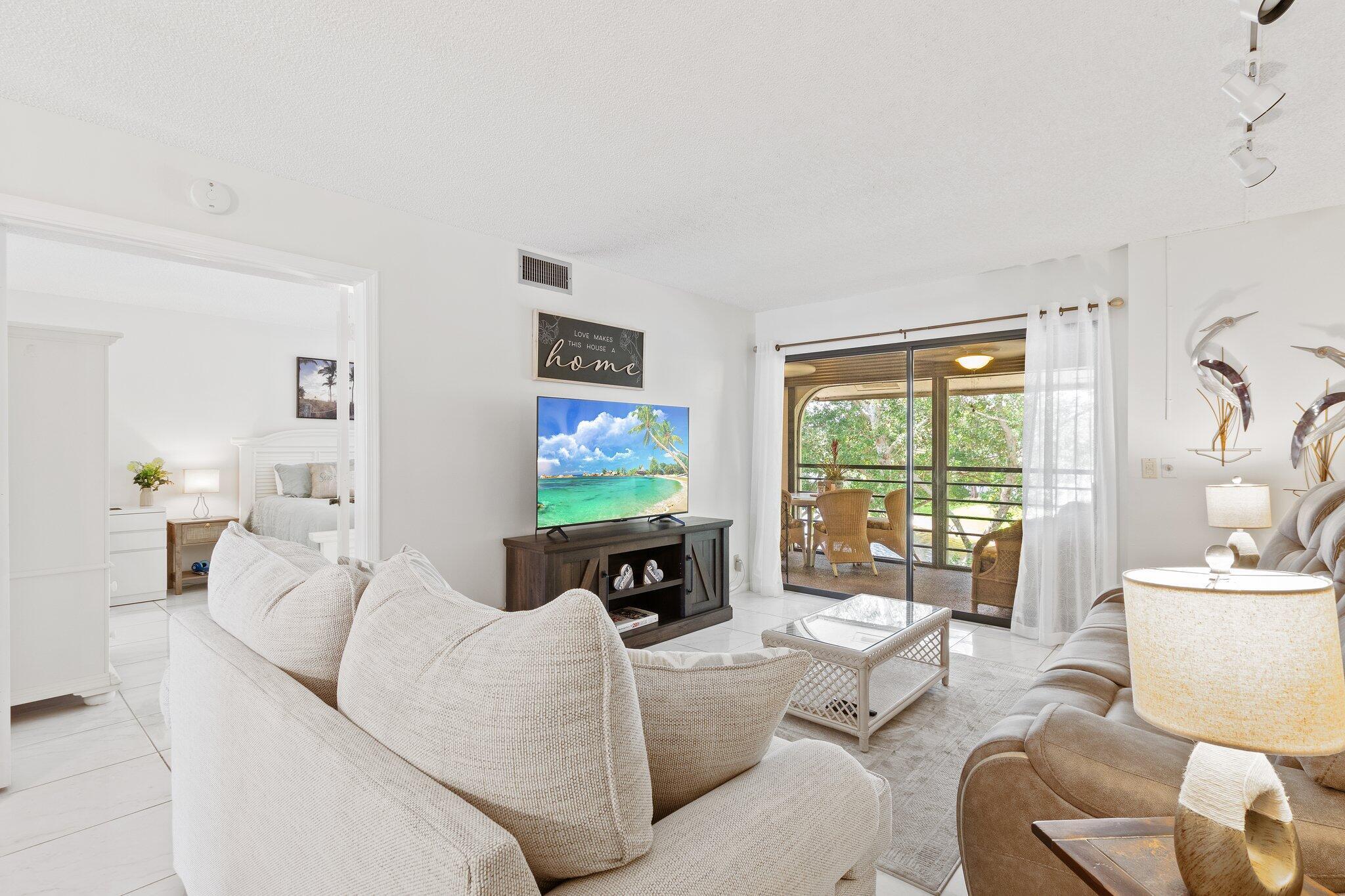 LAKESIDE CONDO 3 OF BANYAN SPRINGS - Residential Lease