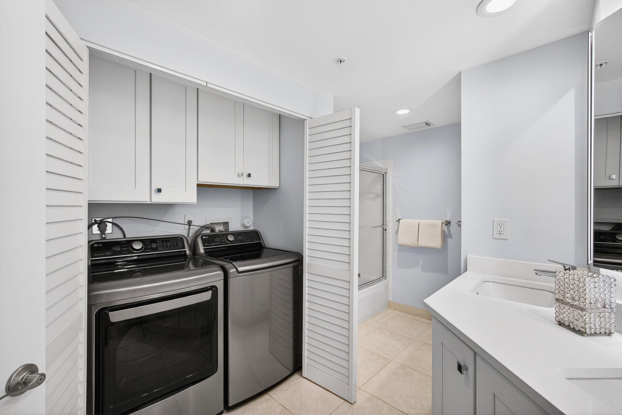 OCEAN TRACE CONDO - Residential