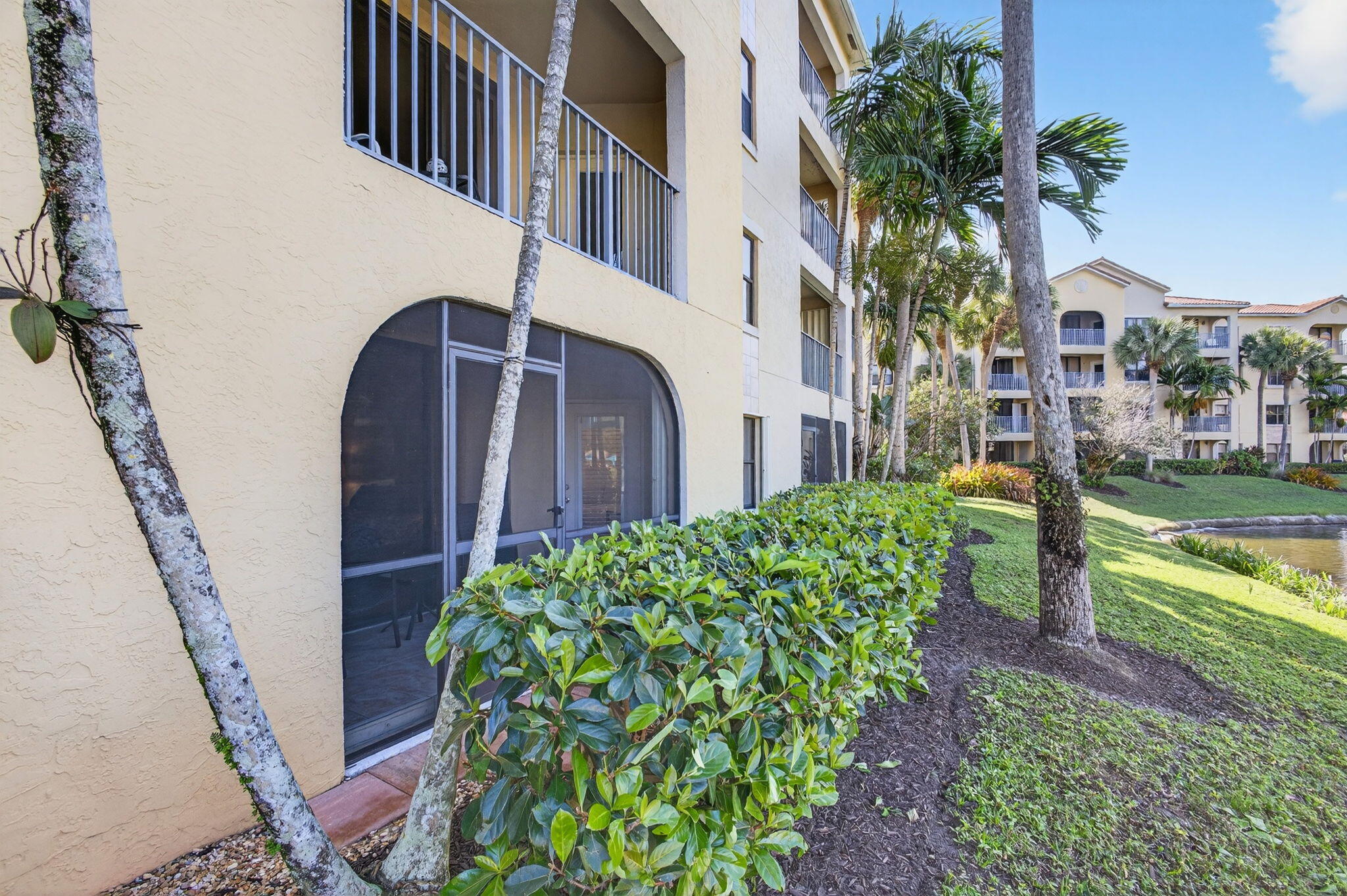 OCEAN TRACE CONDO - Residential