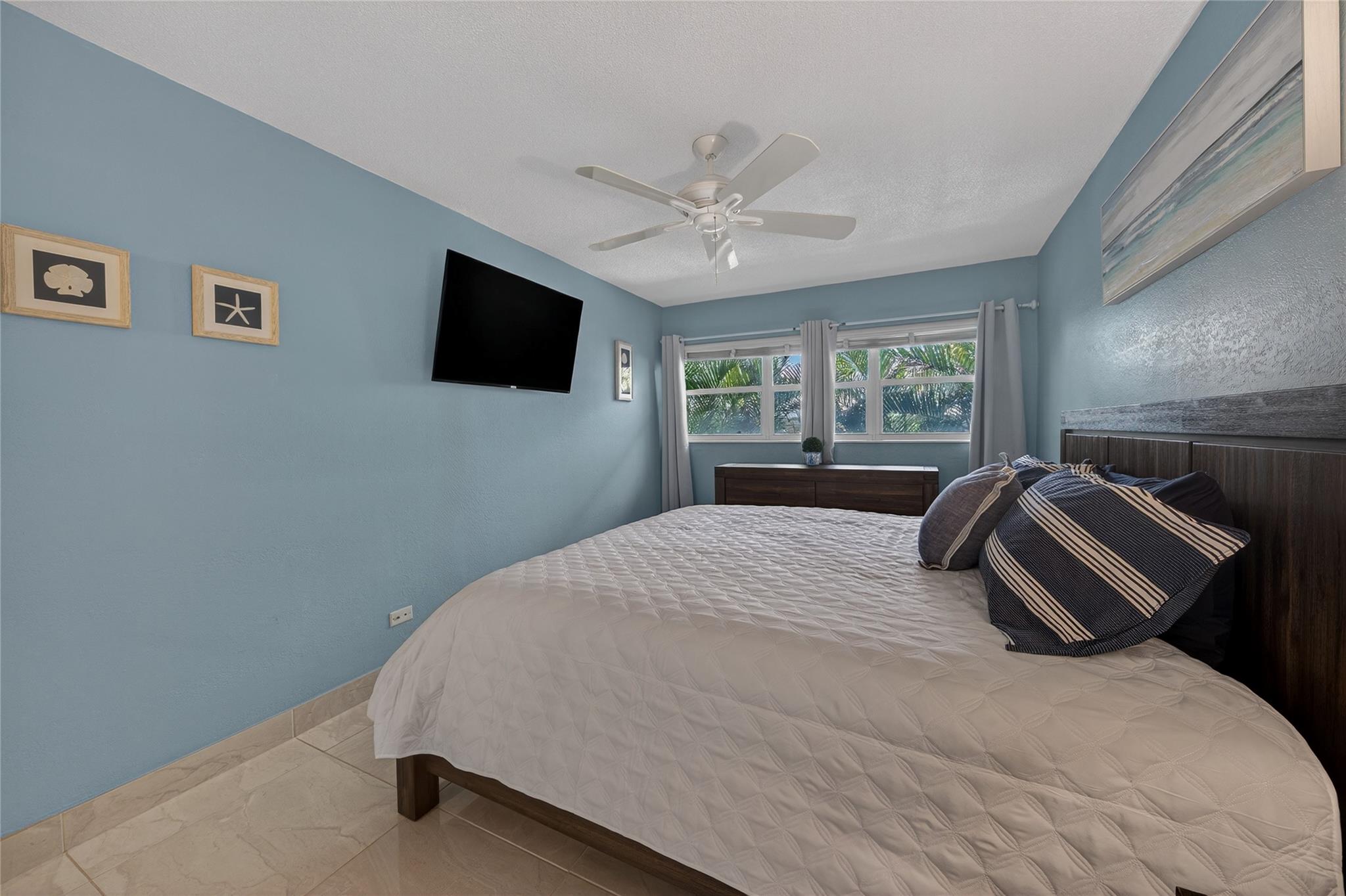 2824 NE 33rd Ct 8, Fort Lauderdale, FL, 33306/$397,000 4 2824 NE 33rd Ct 8