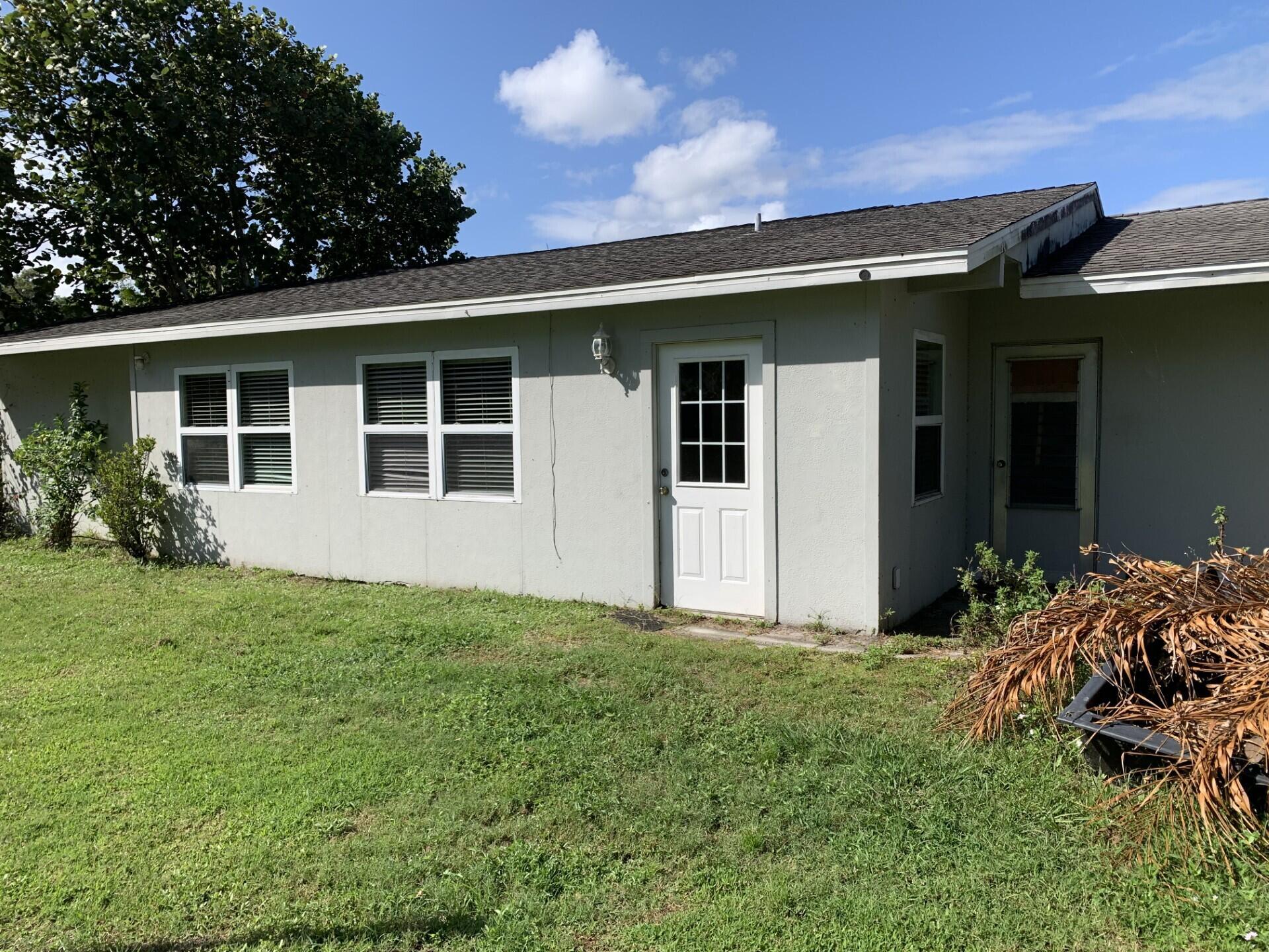 PORT ST LUCIE FLORESTA PI - Residential Lease