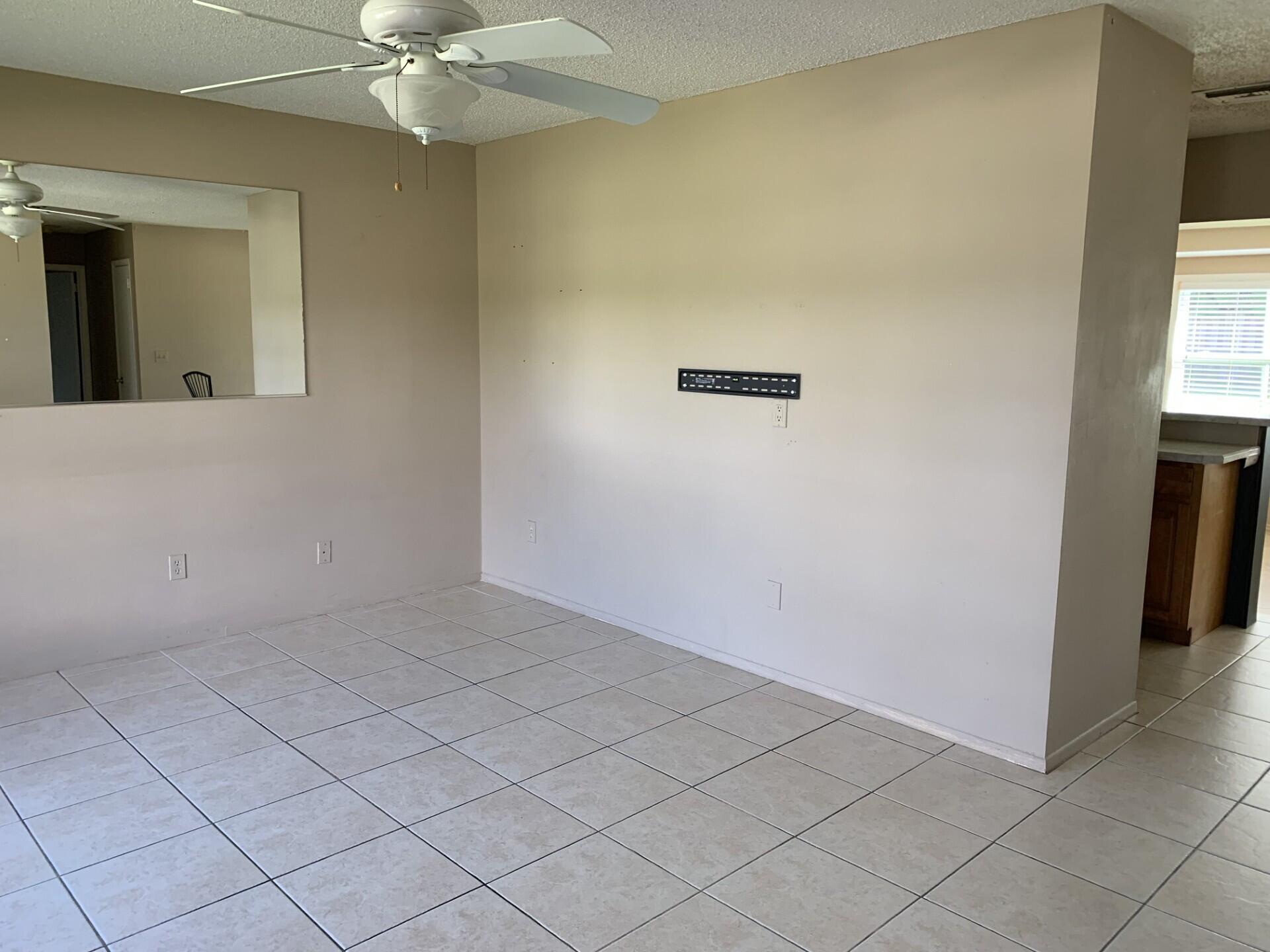 PORT ST LUCIE FLORESTA PI - Residential Lease