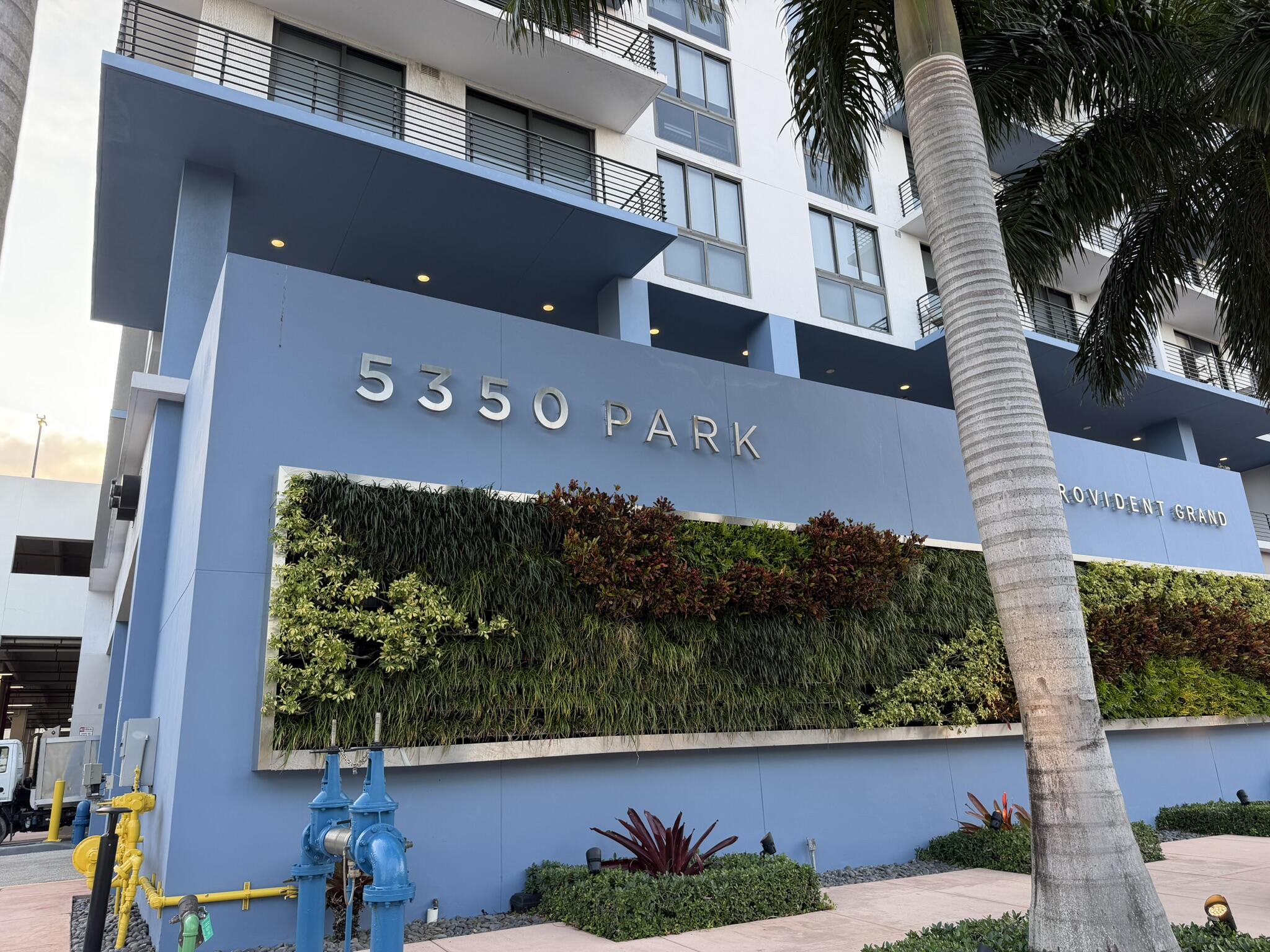 5350 PARK CONDO - Residential
