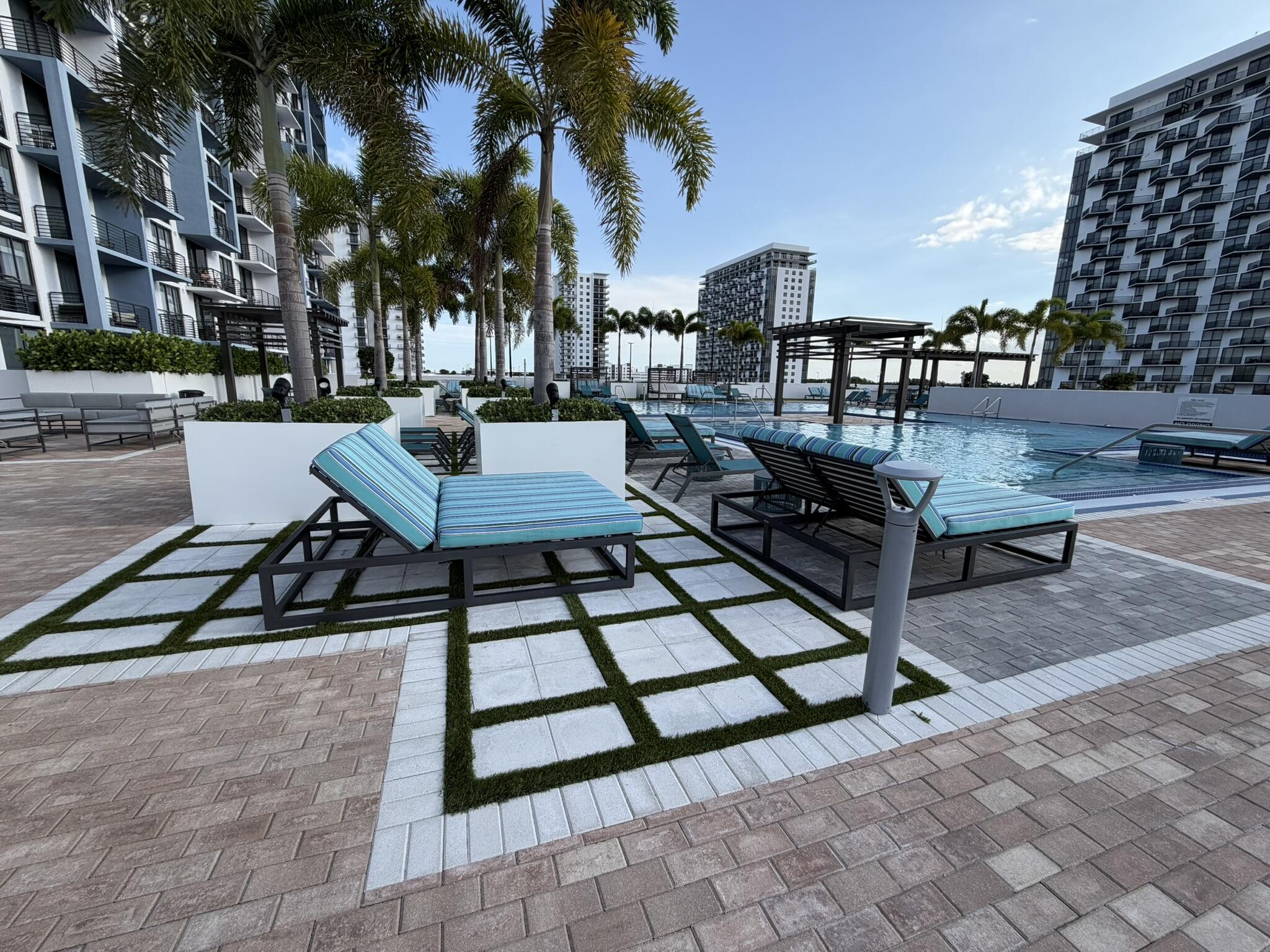 5350 PARK CONDO - Residential