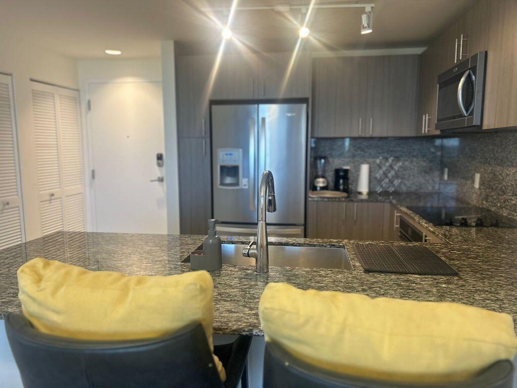 5350 PARK CONDO - Residential