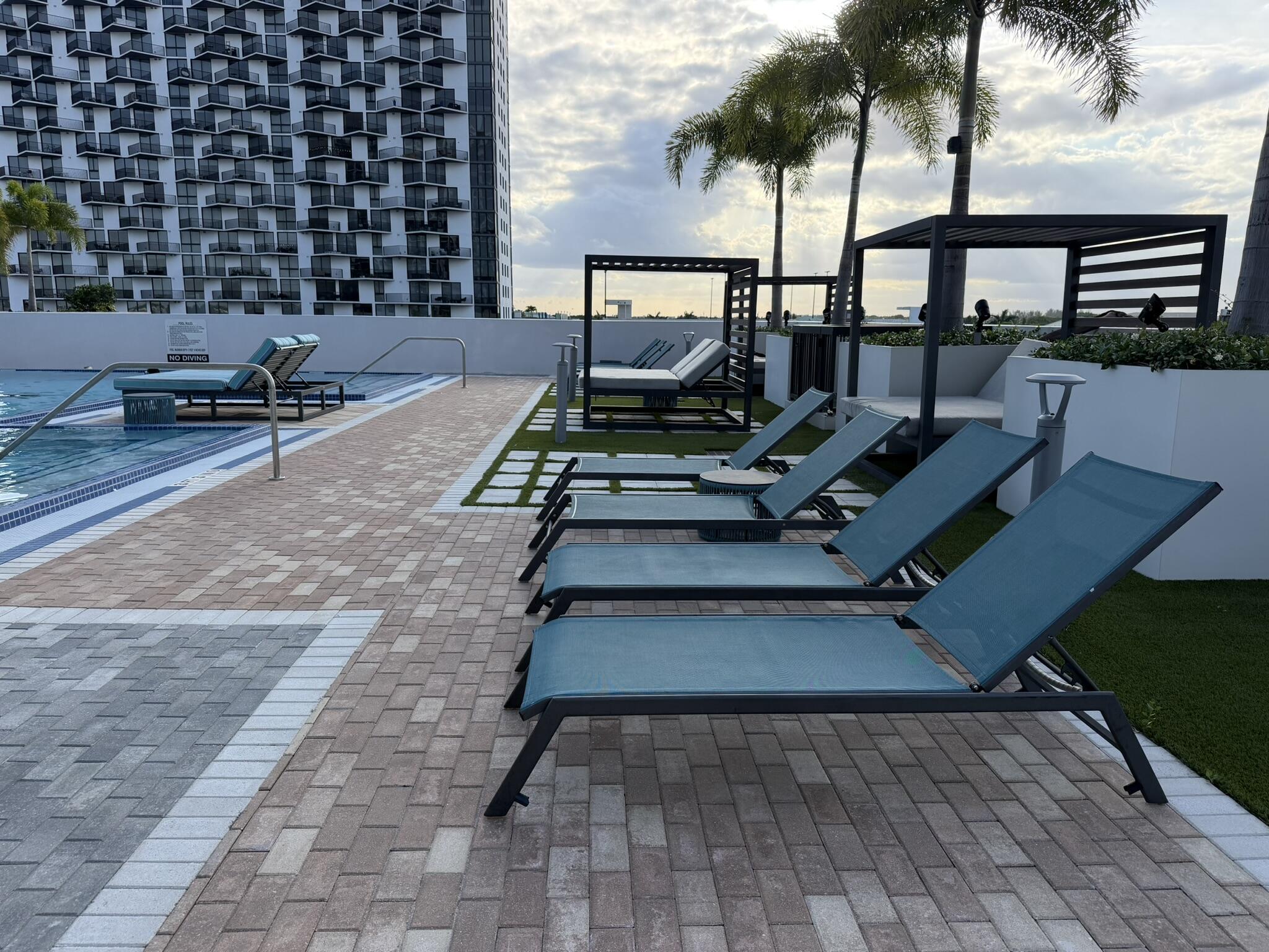 5350 PARK CONDO - Residential