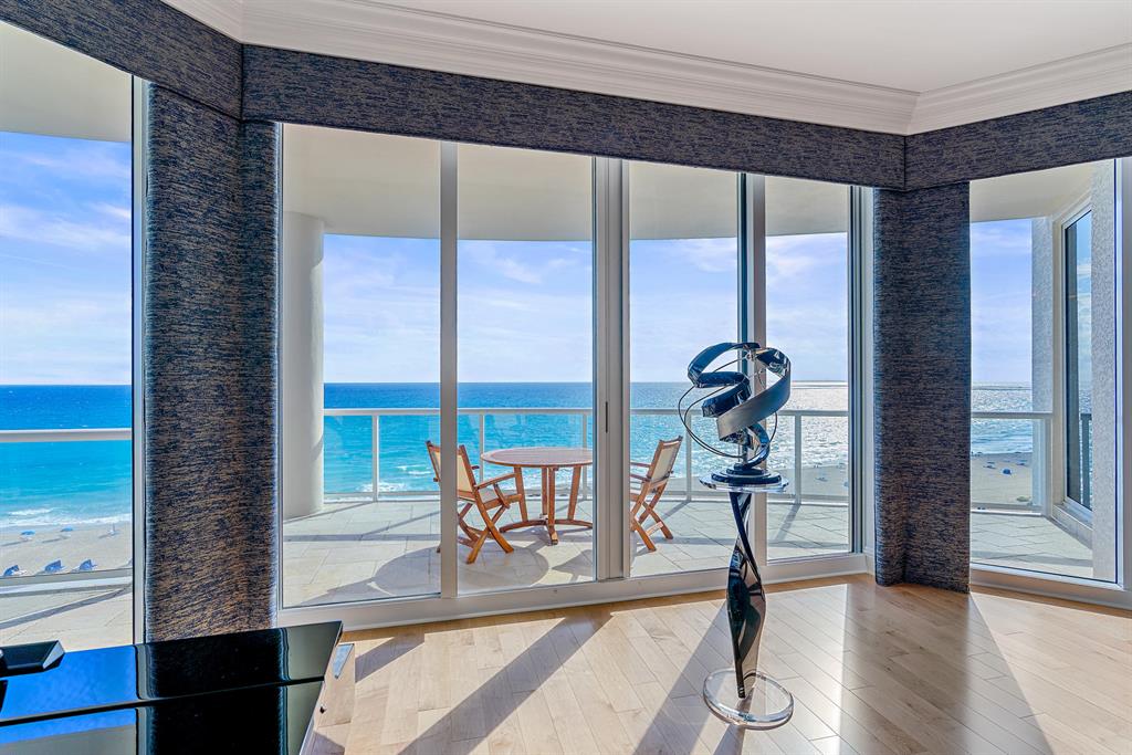 Ritz Carlton Residence - Residential