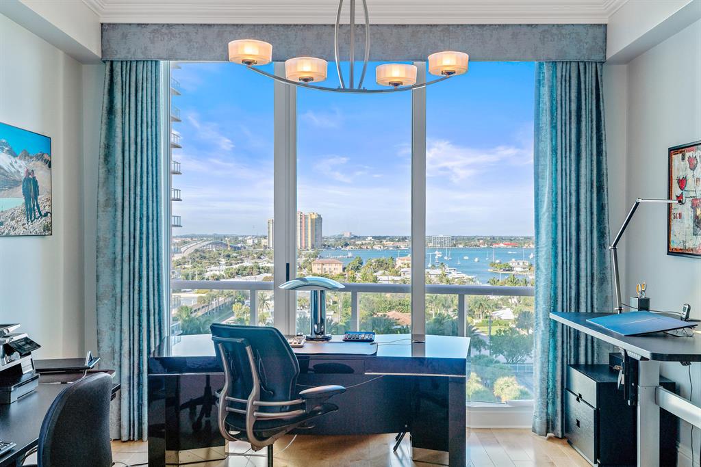 Ritz Carlton Residence - Residential