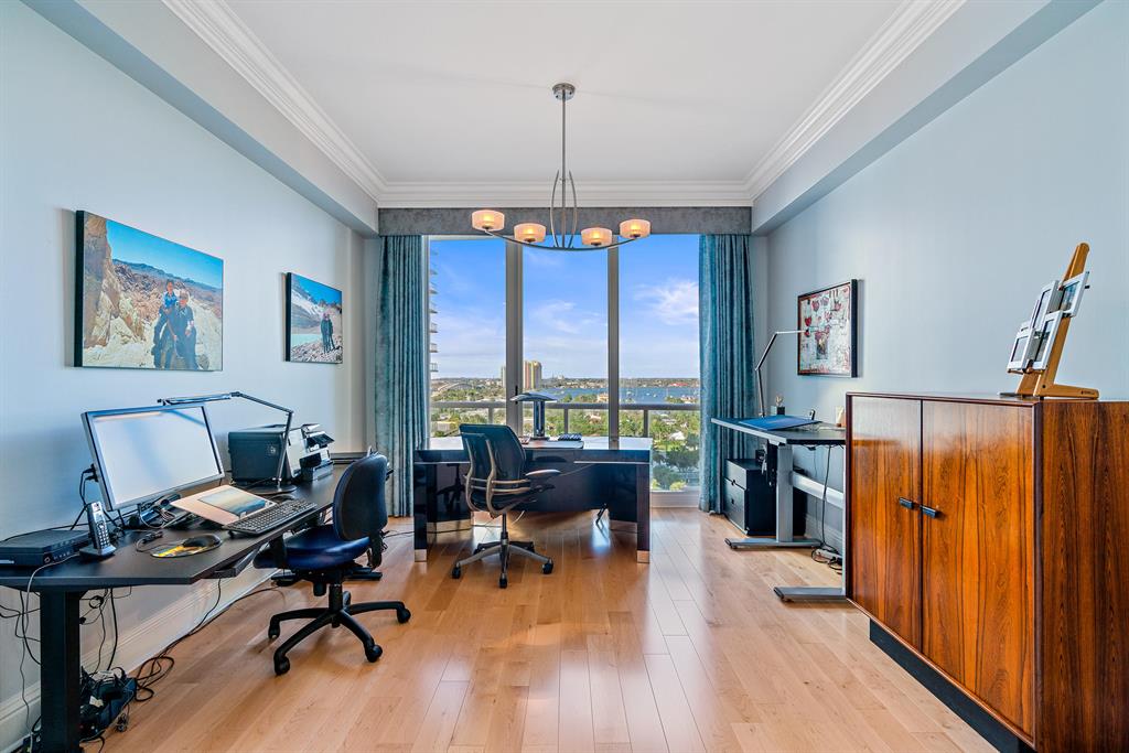 Ritz Carlton Residence - Residential