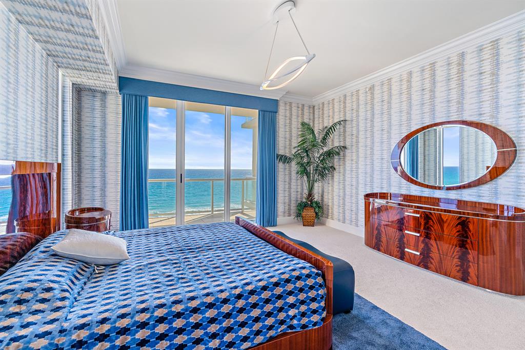 Ritz Carlton Residence - Residential