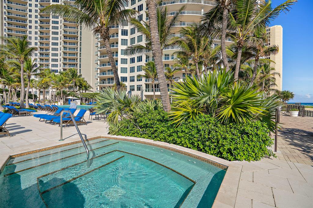 Ritz Carlton Residence - Residential