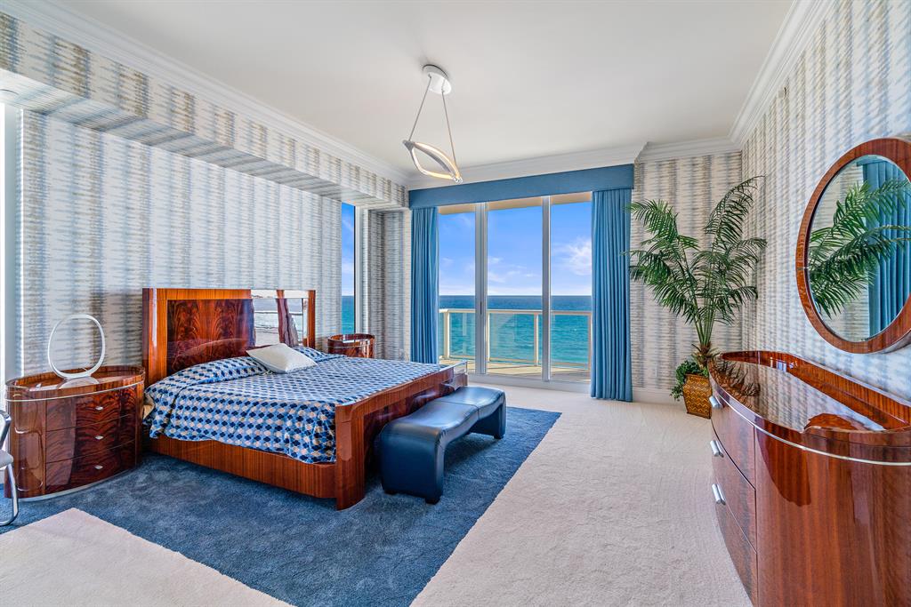 Ritz Carlton Residence - Residential