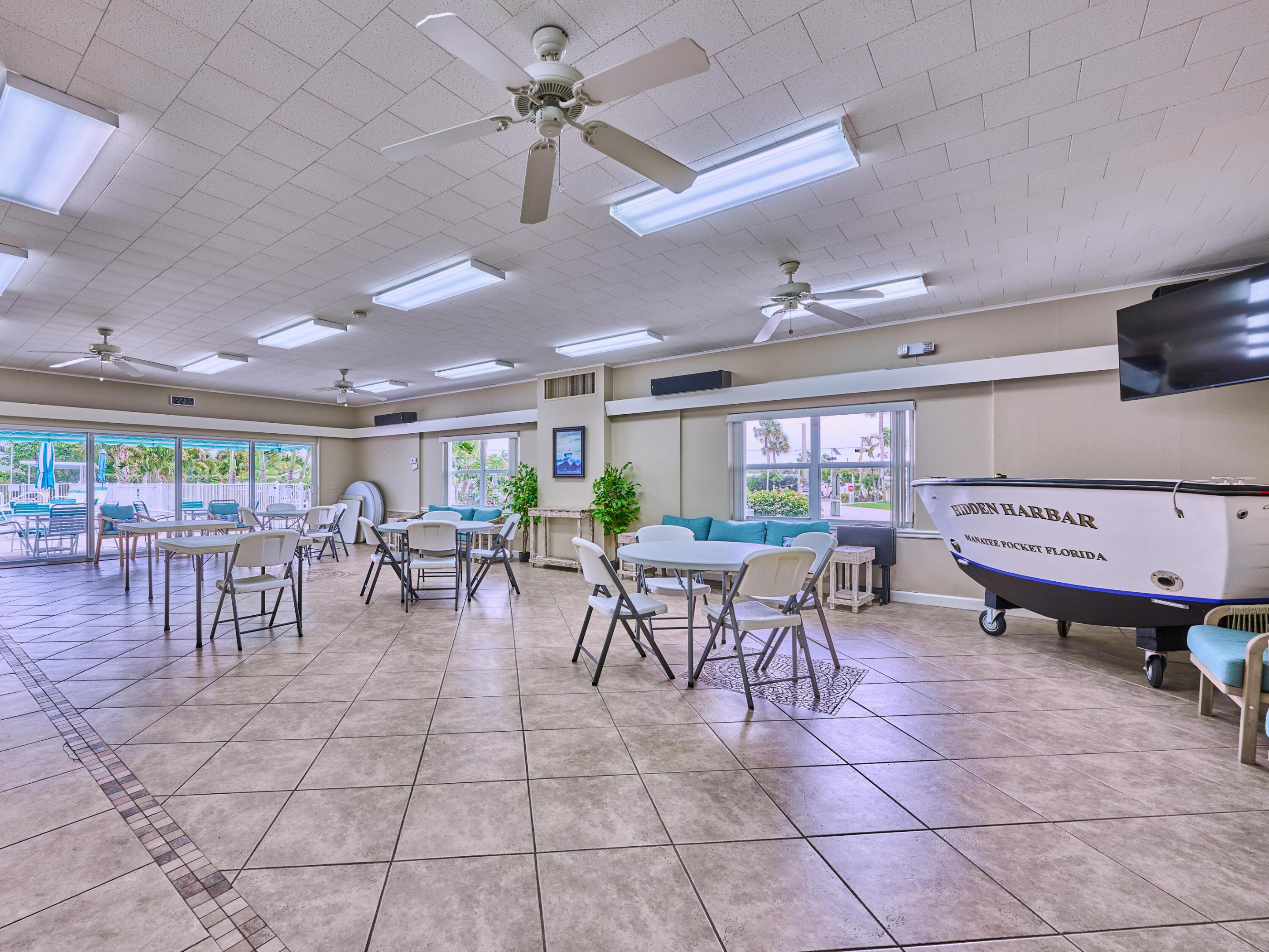 HIDDEN HARBOUR CONDO - Residential