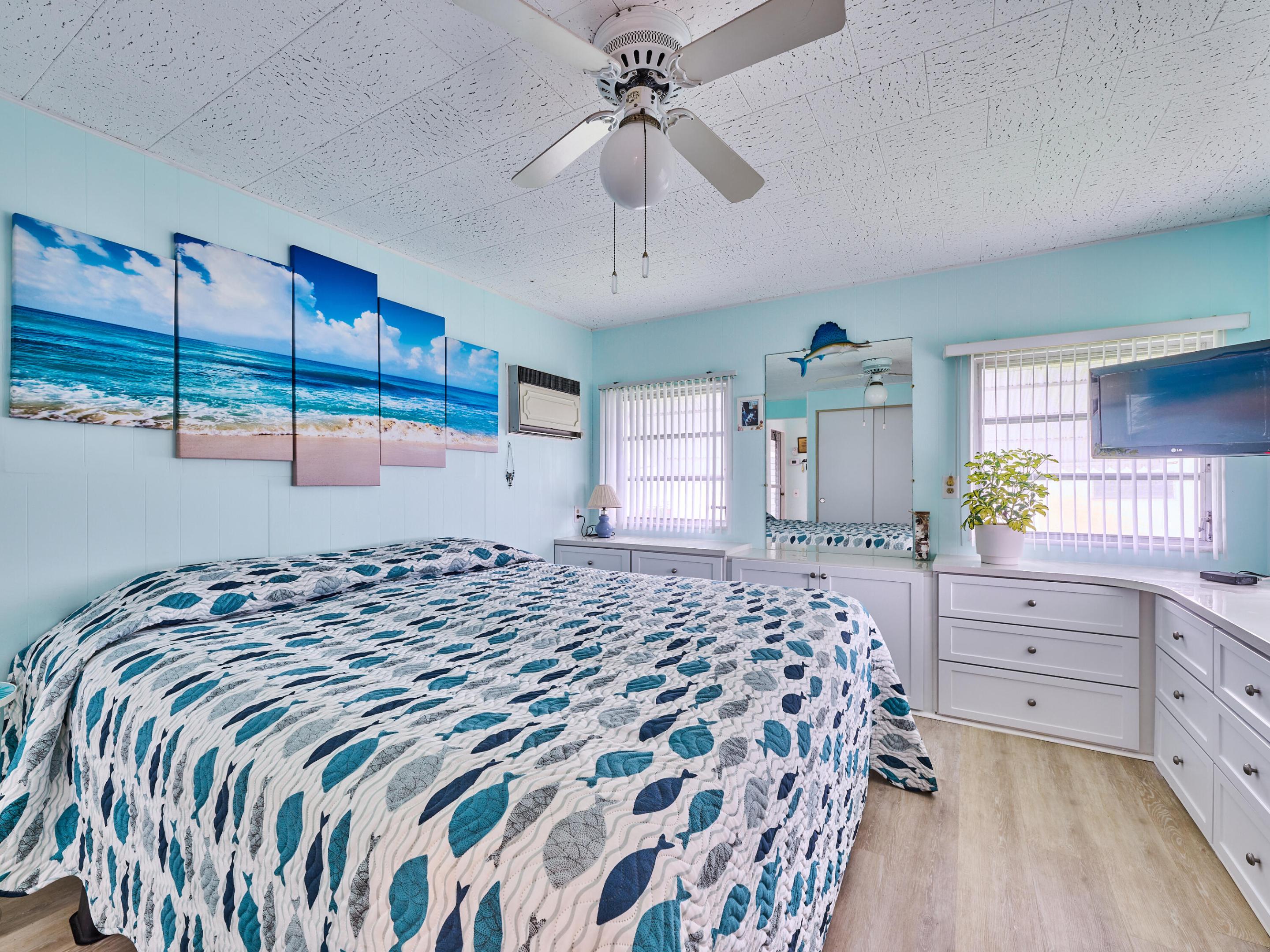 HIDDEN HARBOUR CONDO - Residential