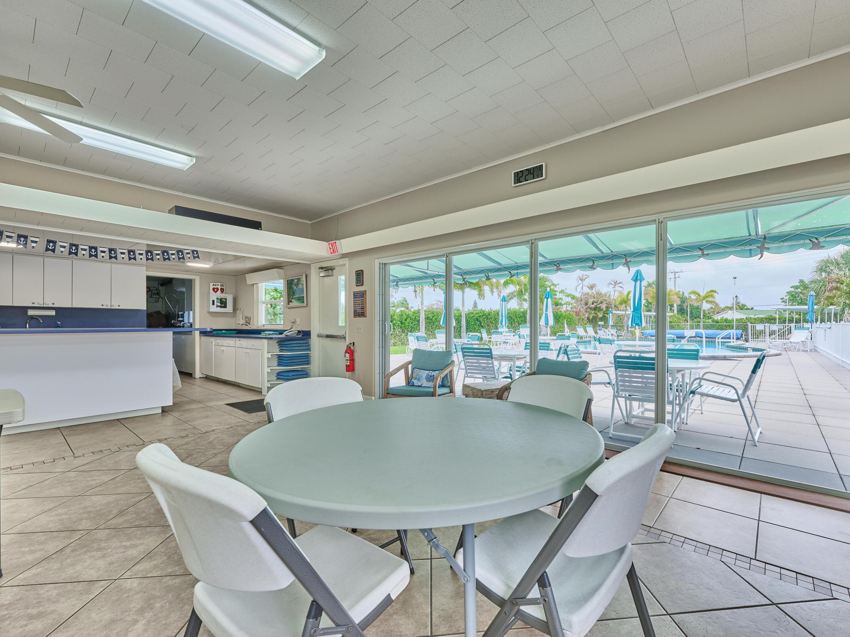 HIDDEN HARBOUR CONDO - Residential