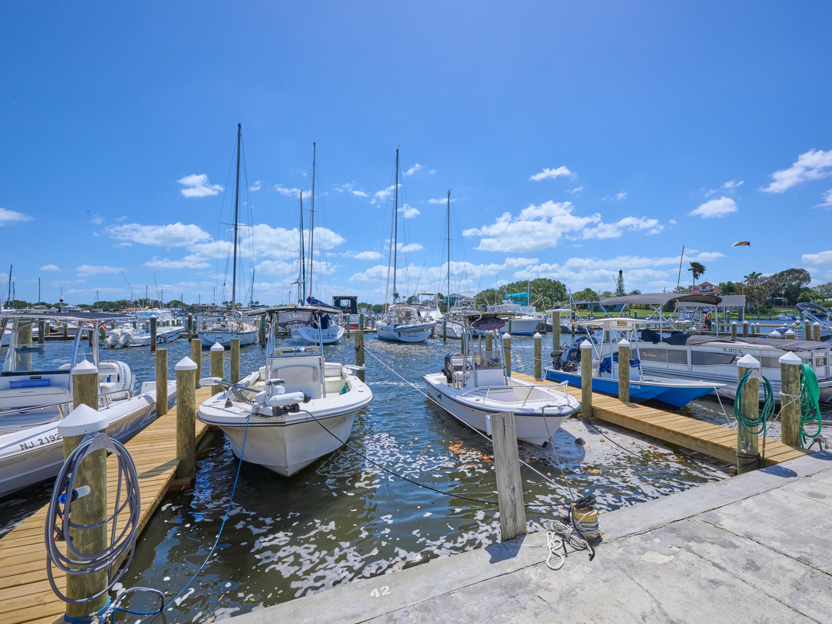 HIDDEN HARBOUR CONDO - Residential
