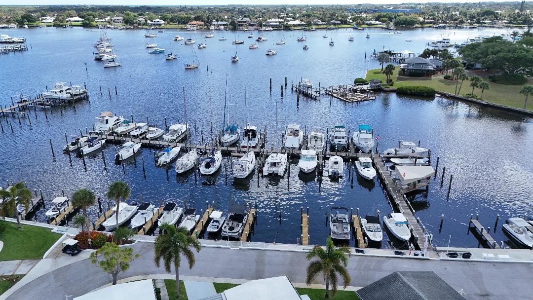 HIDDEN HARBOUR CONDO - Residential