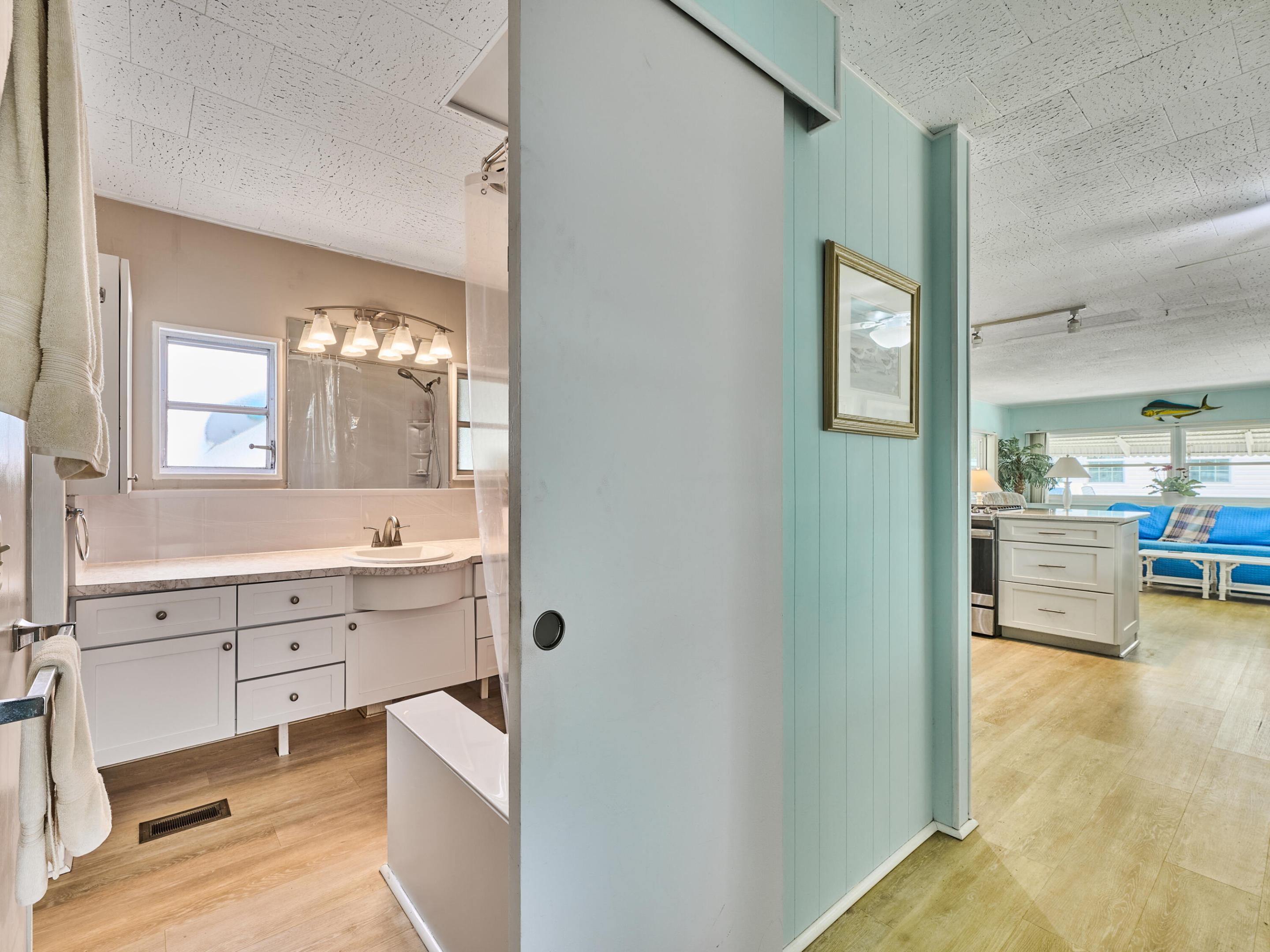 HIDDEN HARBOUR CONDO - Residential