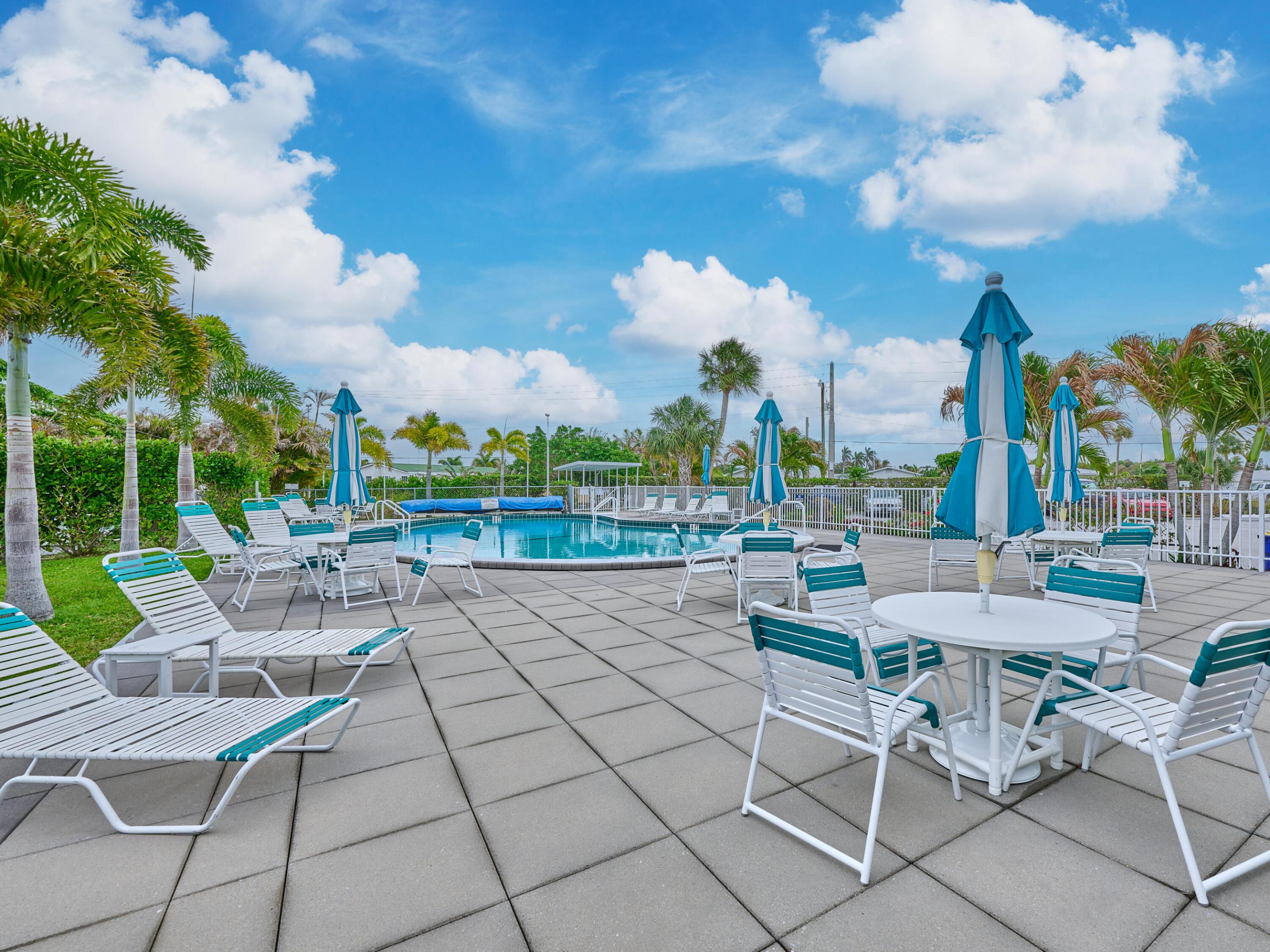 HIDDEN HARBOUR CONDO - Residential