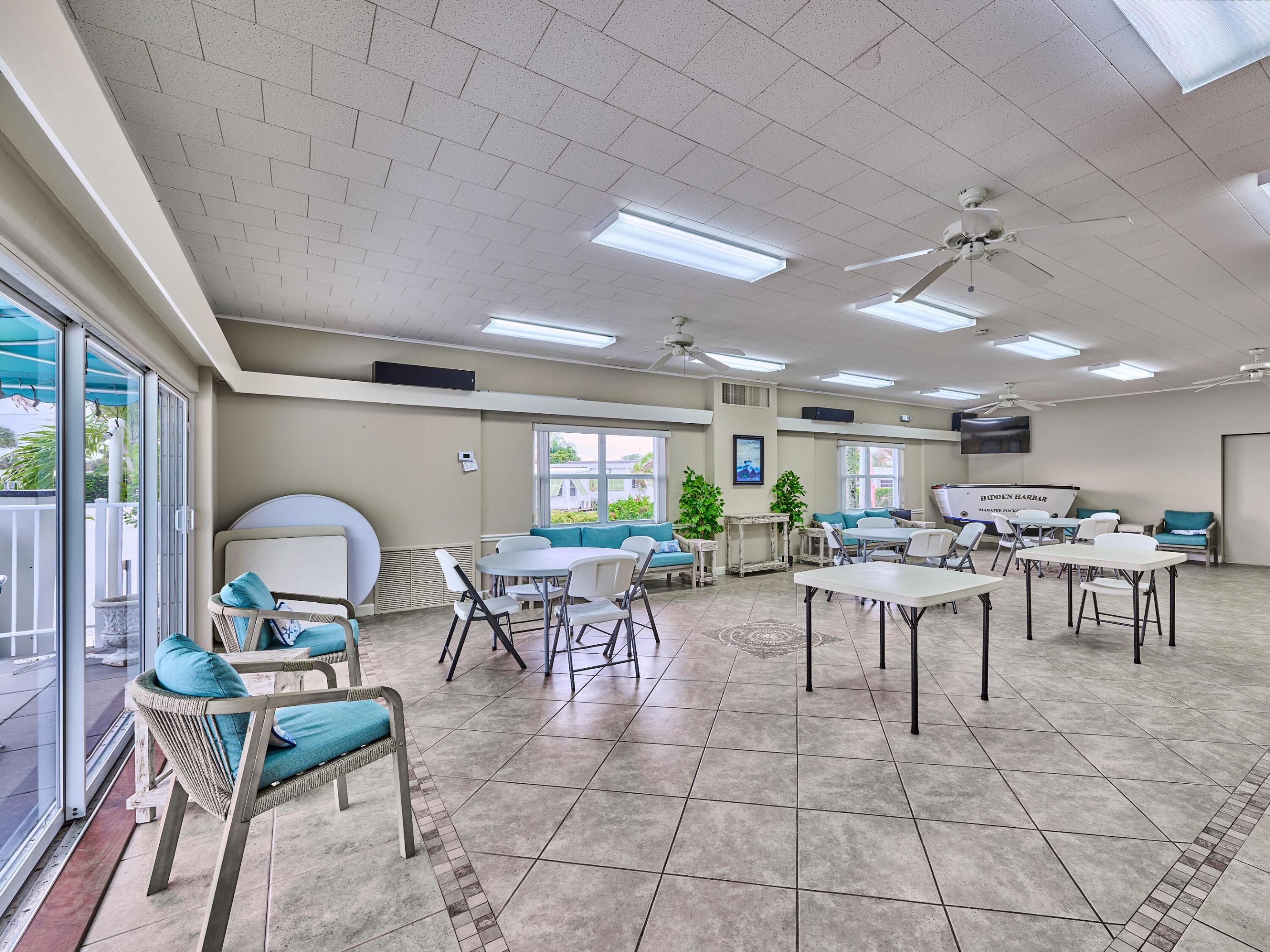 HIDDEN HARBOUR CONDO - Residential