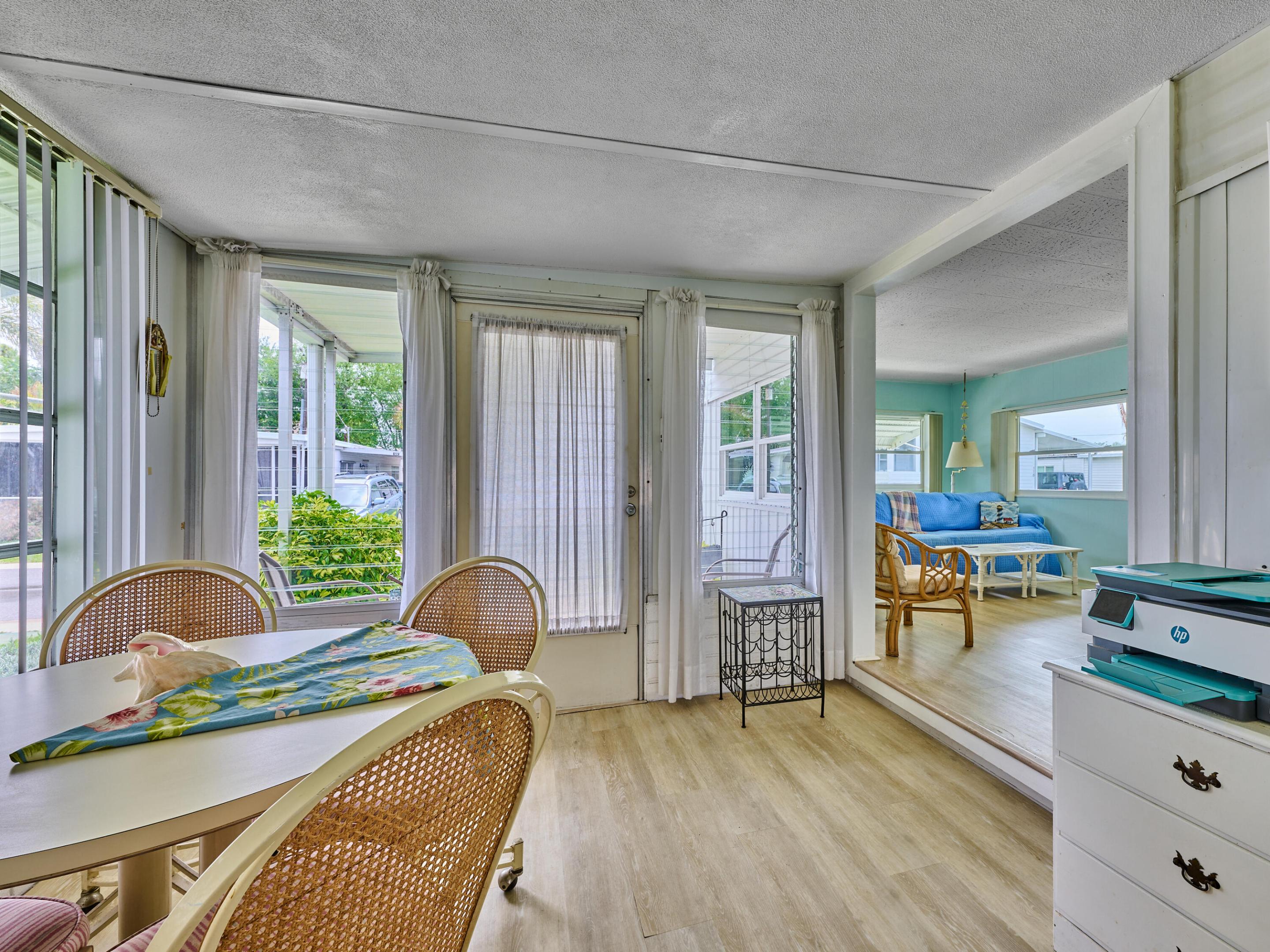 HIDDEN HARBOUR CONDO - Residential