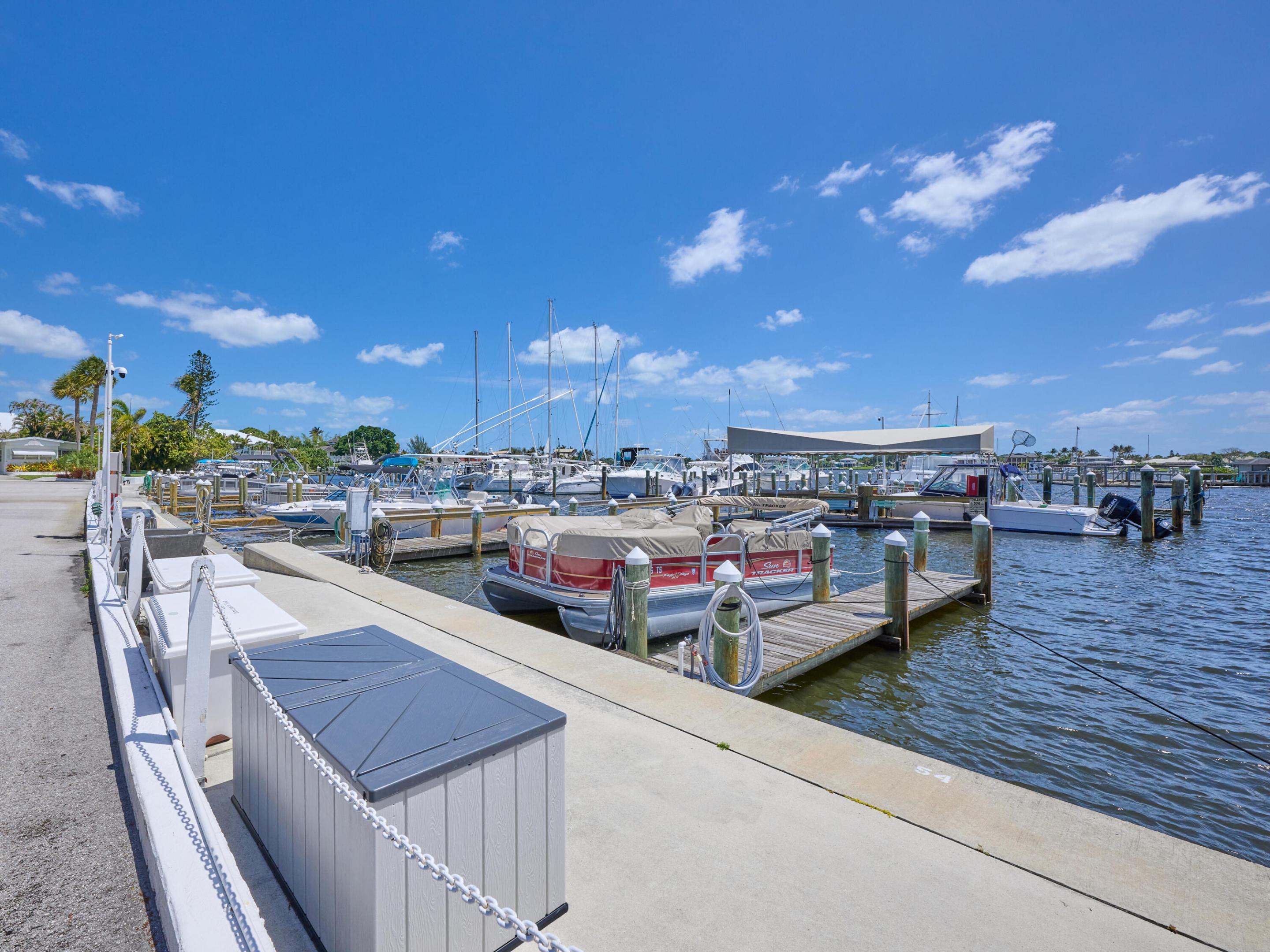 HIDDEN HARBOUR CONDO - Residential