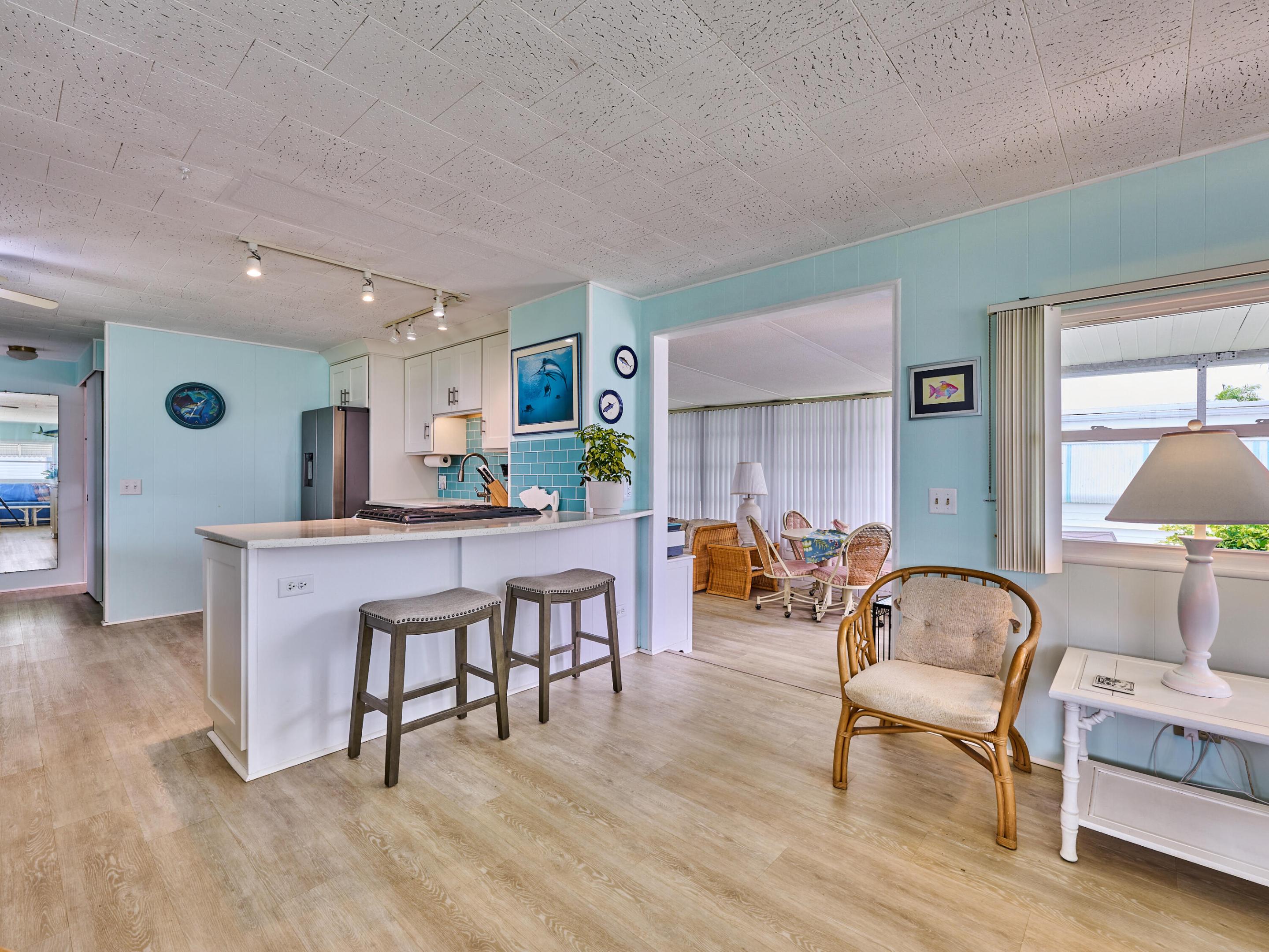 HIDDEN HARBOUR CONDO - Residential