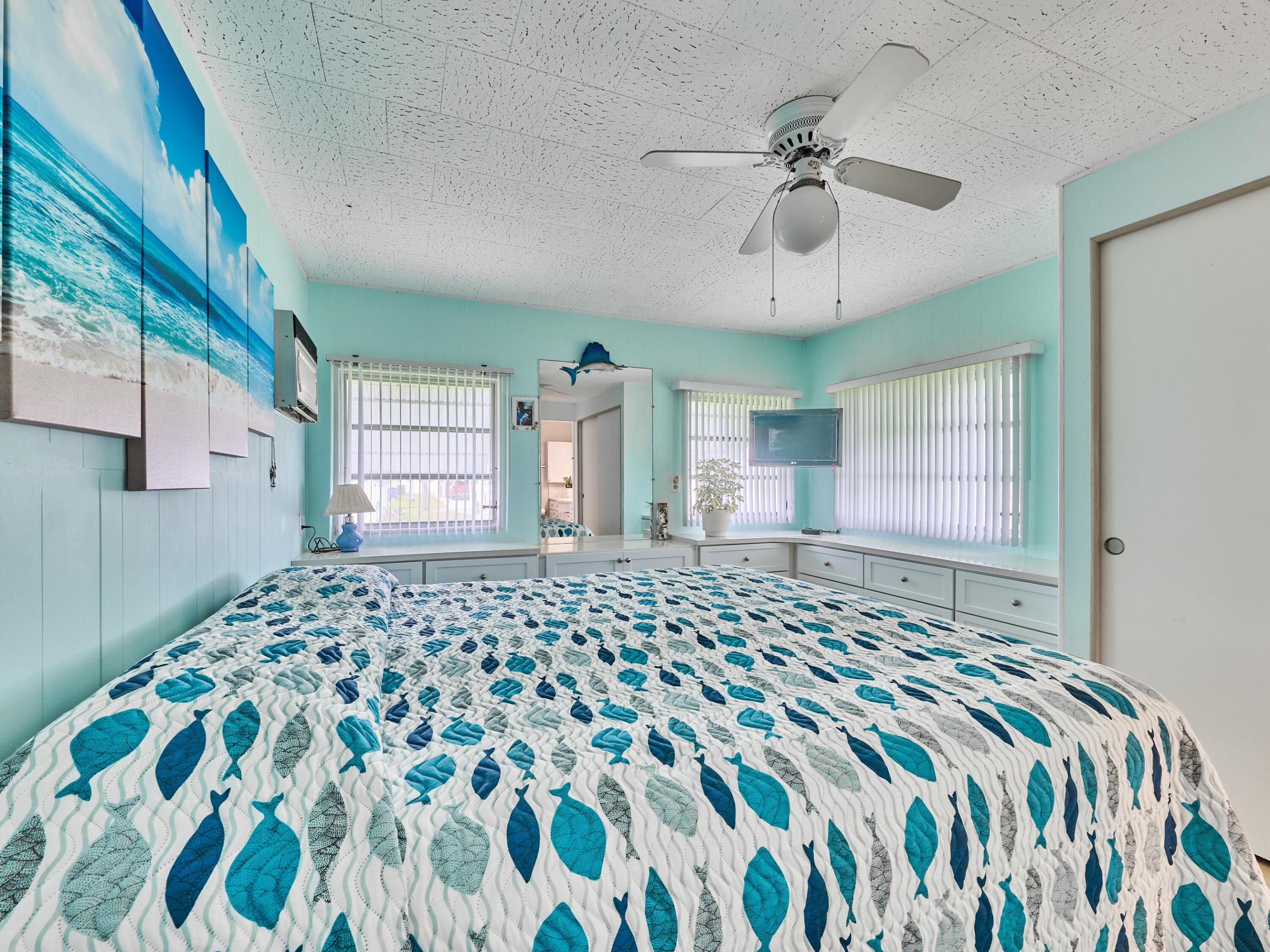 HIDDEN HARBOUR CONDO - Residential