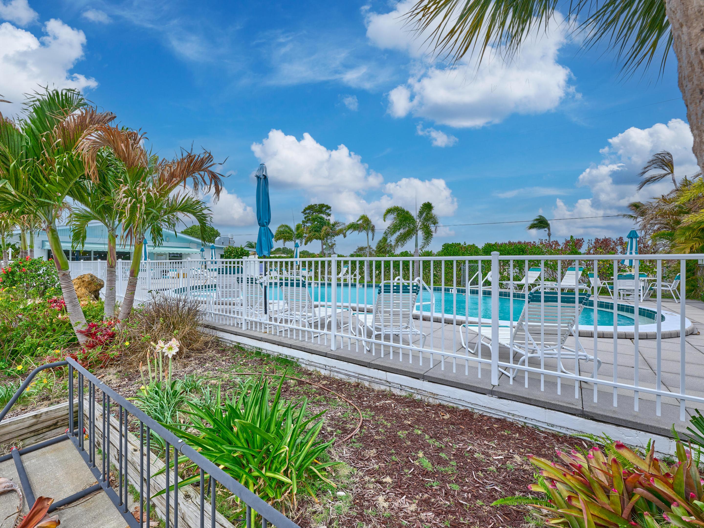 HIDDEN HARBOUR CONDO - Residential