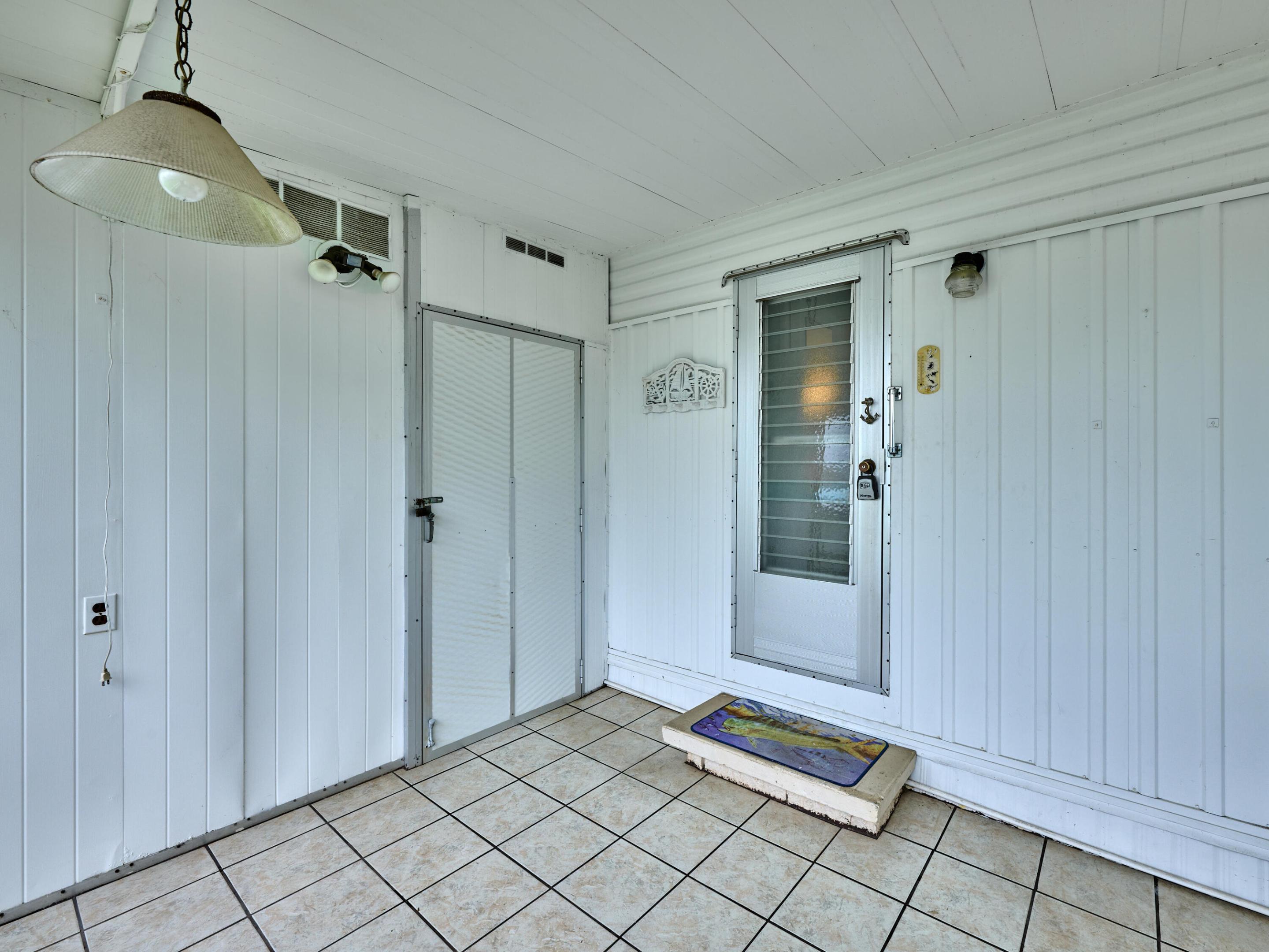 HIDDEN HARBOUR CONDO - Residential