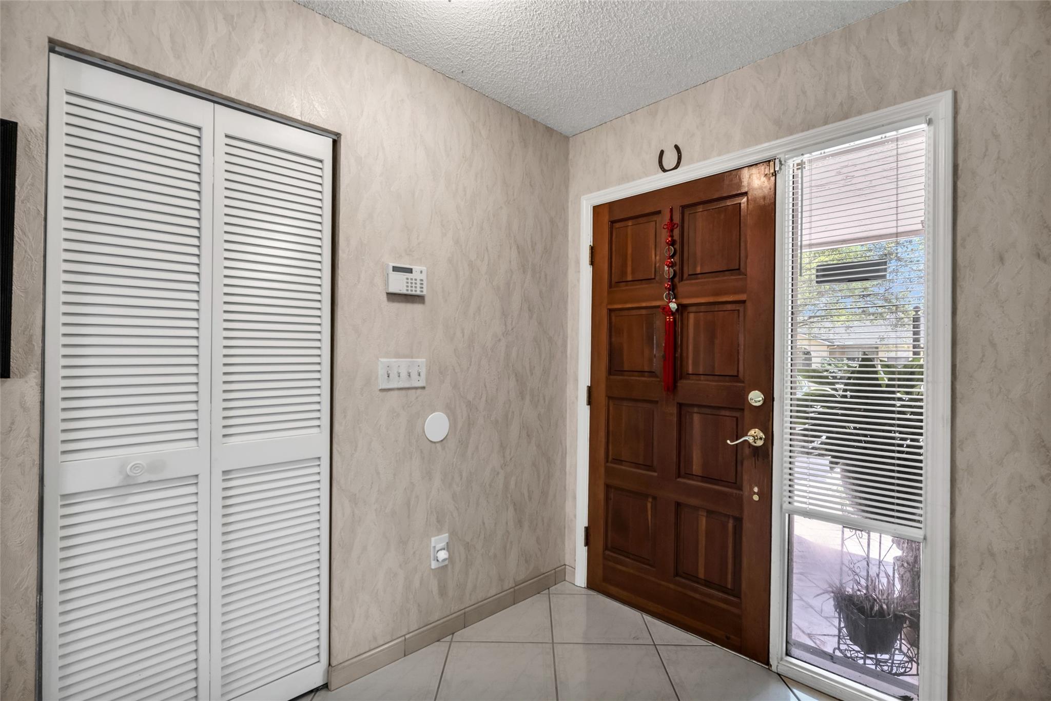 HAWKES BLUFF - Residential