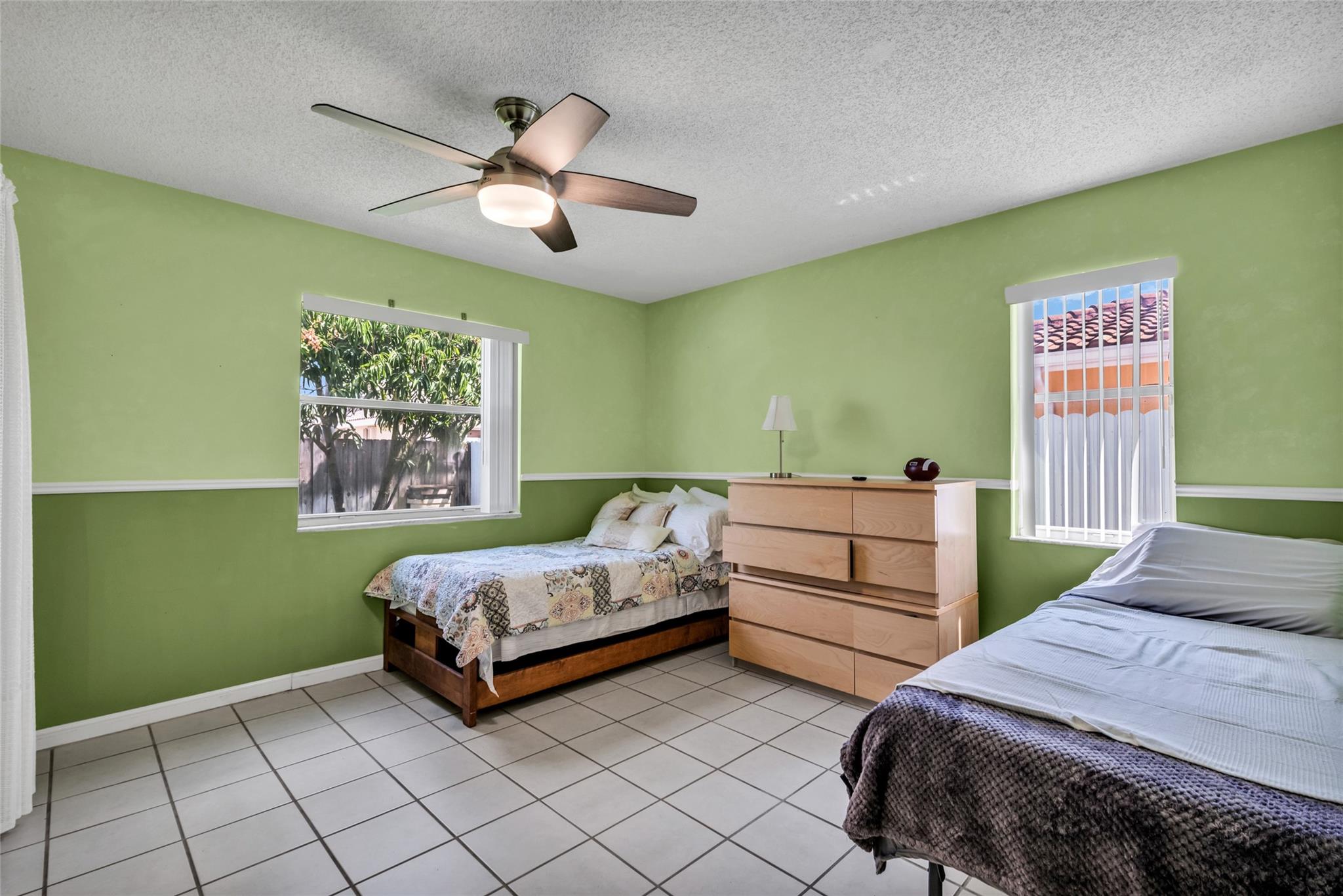 HAWKES BLUFF - Residential