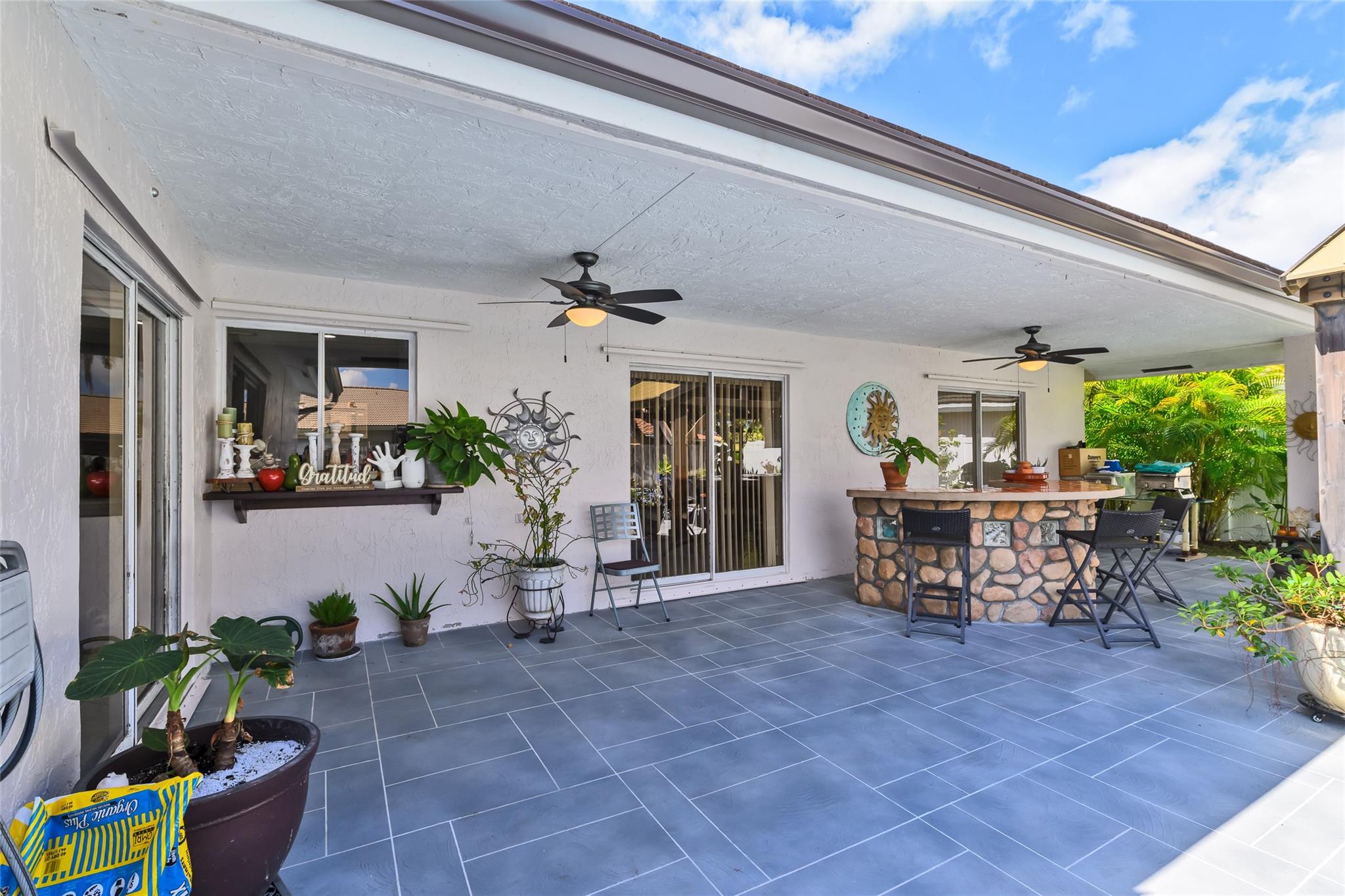 HAWKES BLUFF - Residential