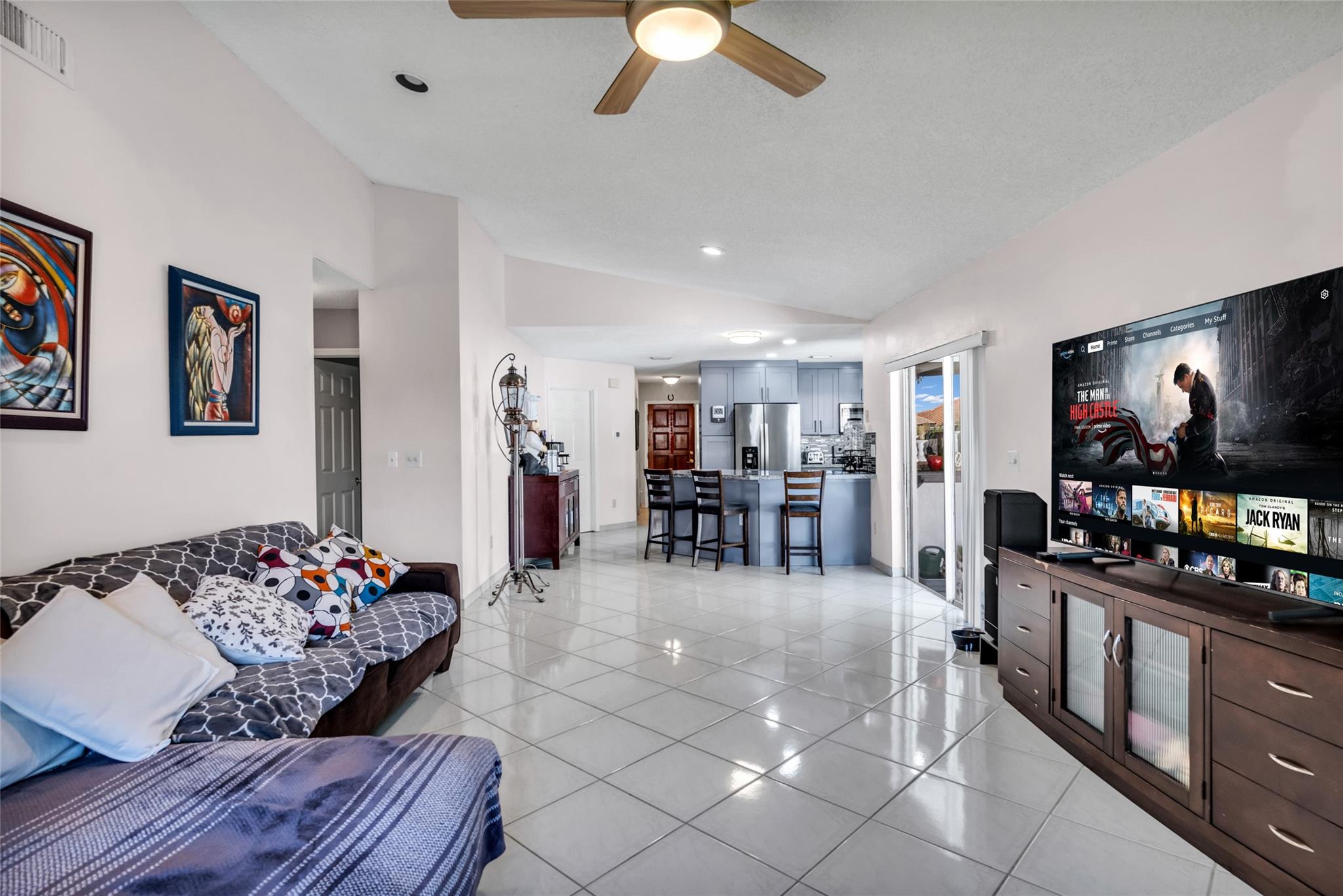 HAWKES BLUFF - Residential