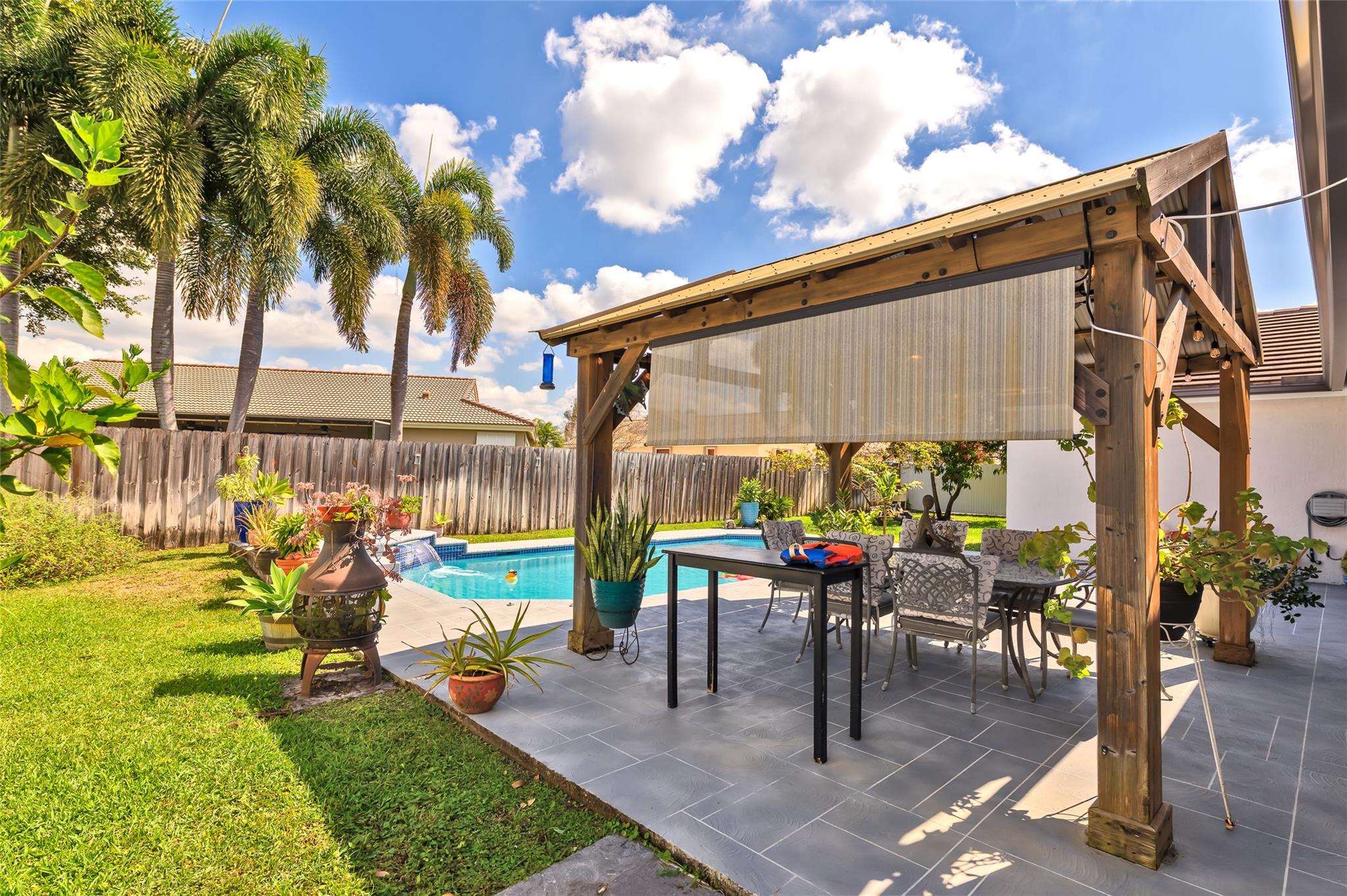 HAWKES BLUFF - Residential