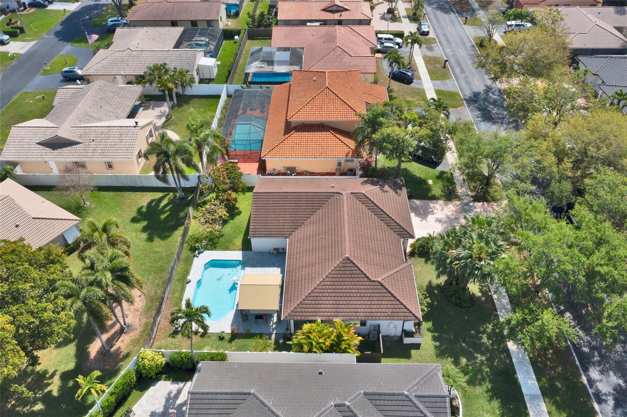 HAWKES BLUFF - Residential