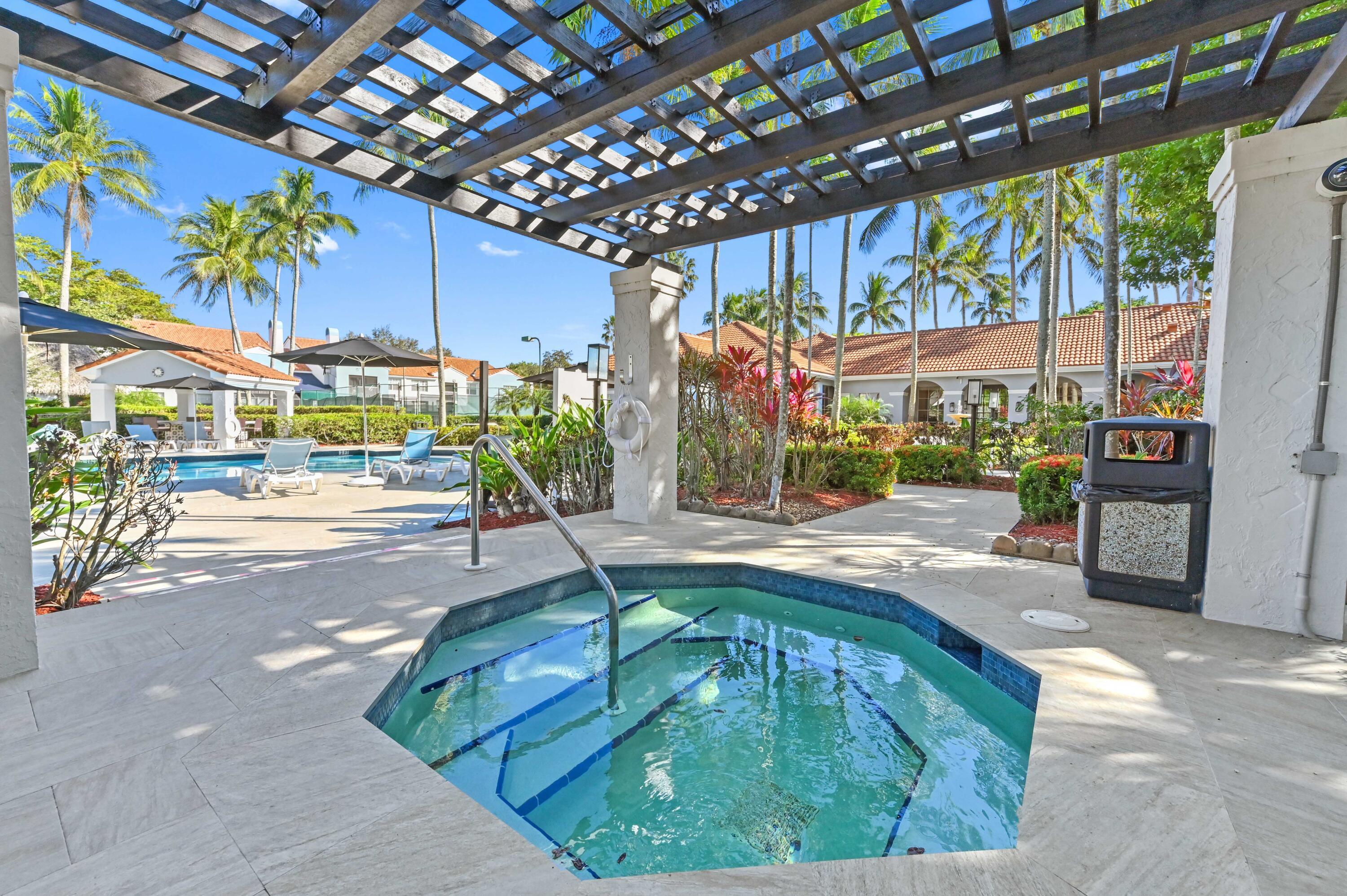 BOCAR CONDO - Residential