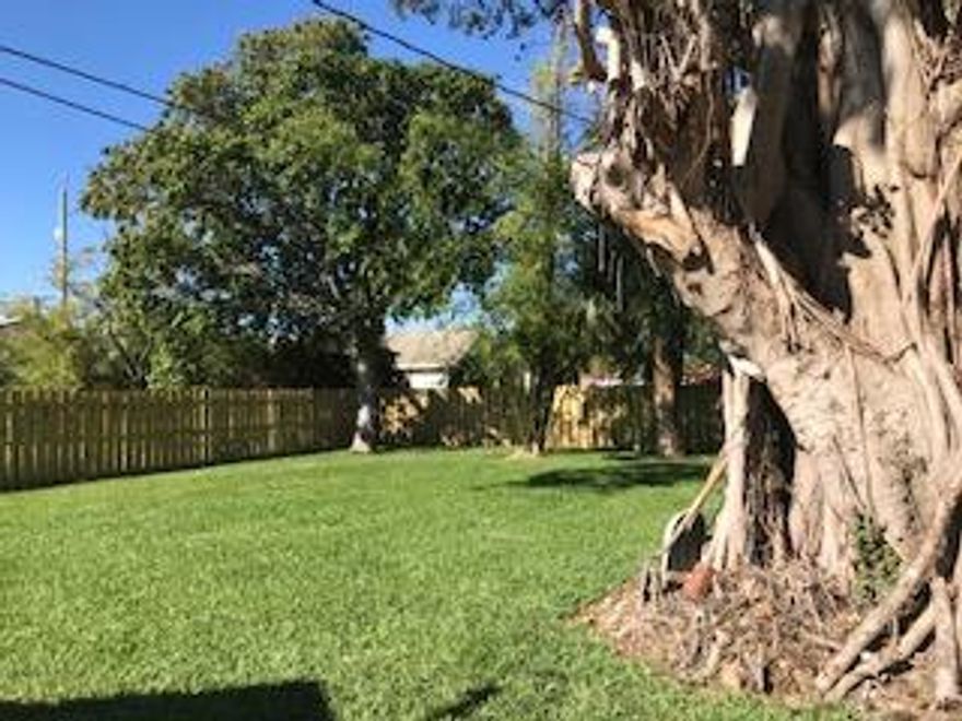 all remodeled home with very large back yard
new central ac. tile floors, all new kitchen so cute!!!! 
dont hesitate to visit this home that is waiting for the love of a new owner.