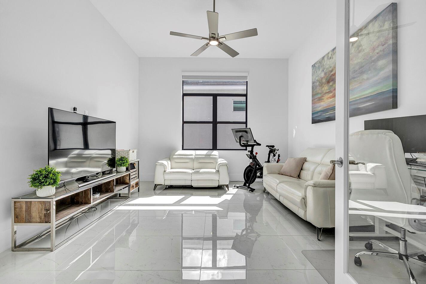 CRESSWIND PALM BEACH - Residential Lease