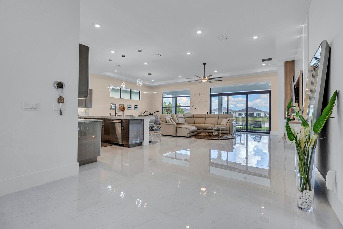 CRESSWIND PALM BEACH - Residential Lease