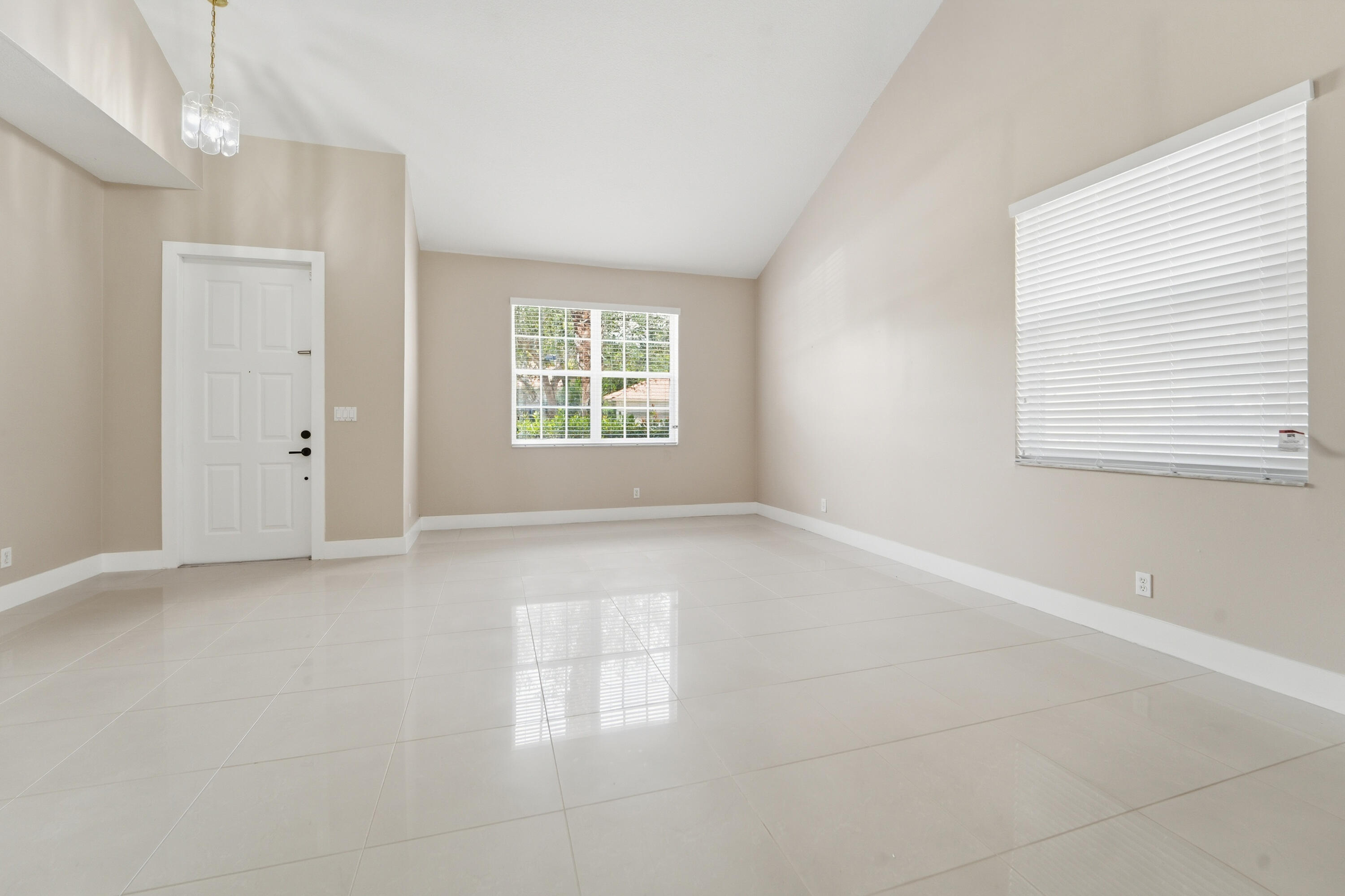 1780 Pierside Circle