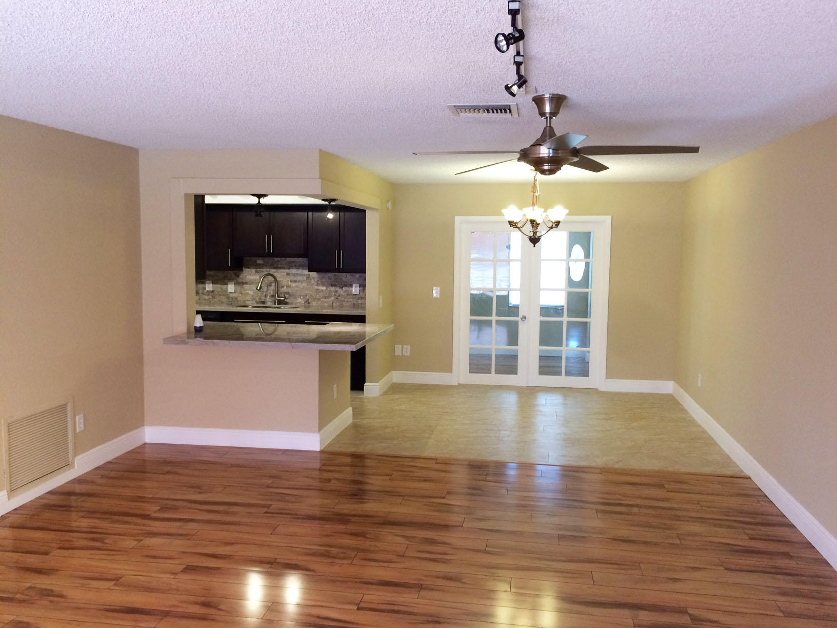 SANDALFOOT COVE SEC 6 - Residential