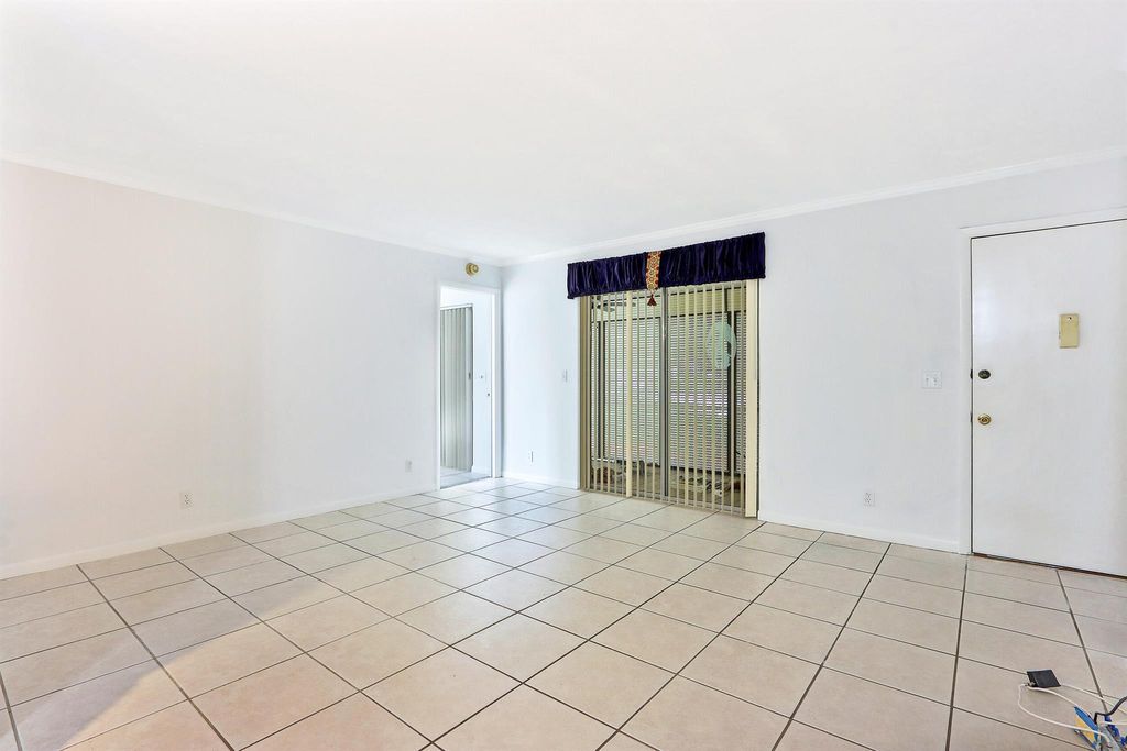 Photo of 6544 Chasewood Drive #B, Jupiter, FL 33458 (MLS # R11116579)